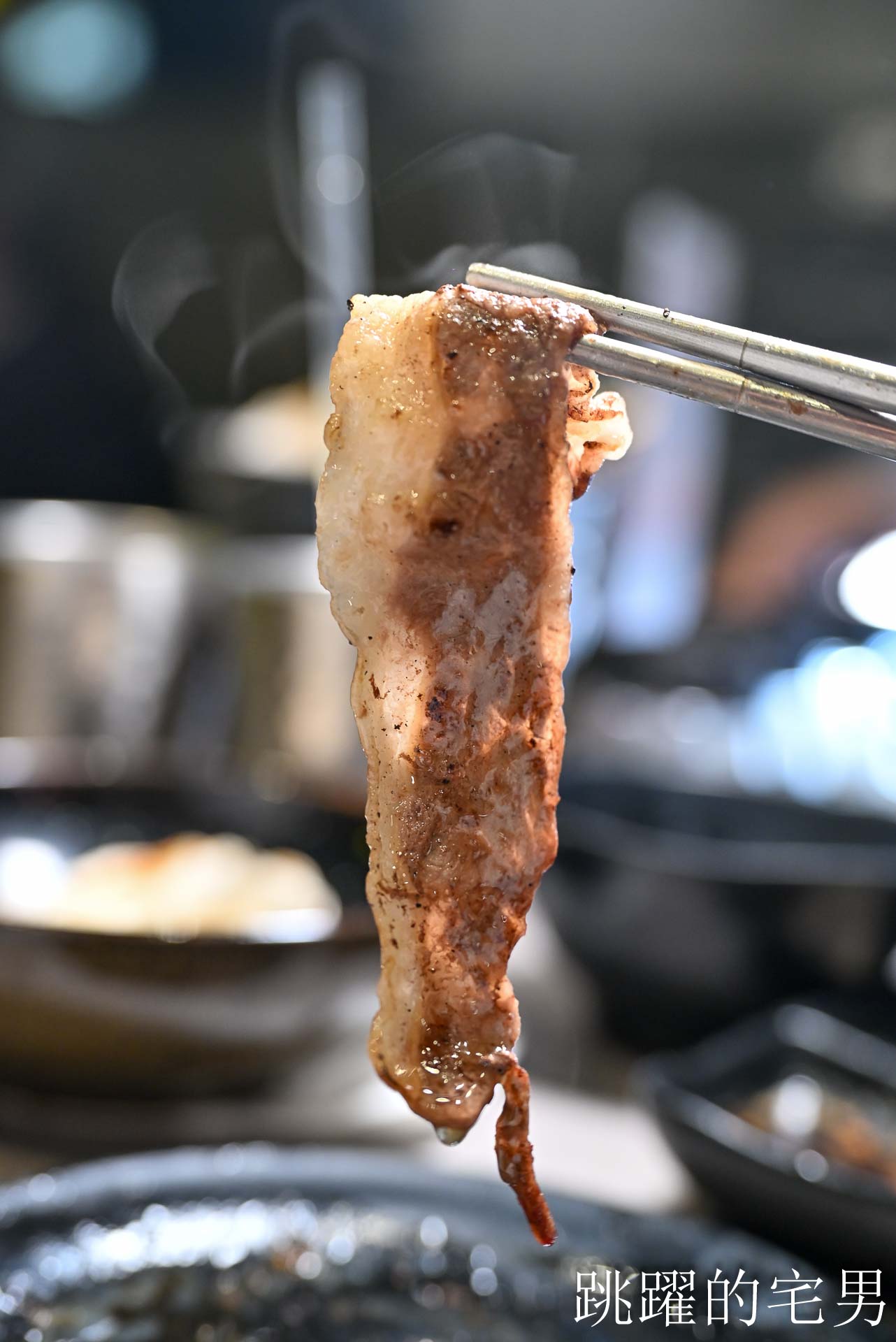 [花蓮燒肉吃到飽]石屋燒肉:  在地人激推的花蓮吃到飽強者，不只和牛哈根達斯吃到飽、雙爐火烤，暖心服務完全戳中心坎裡