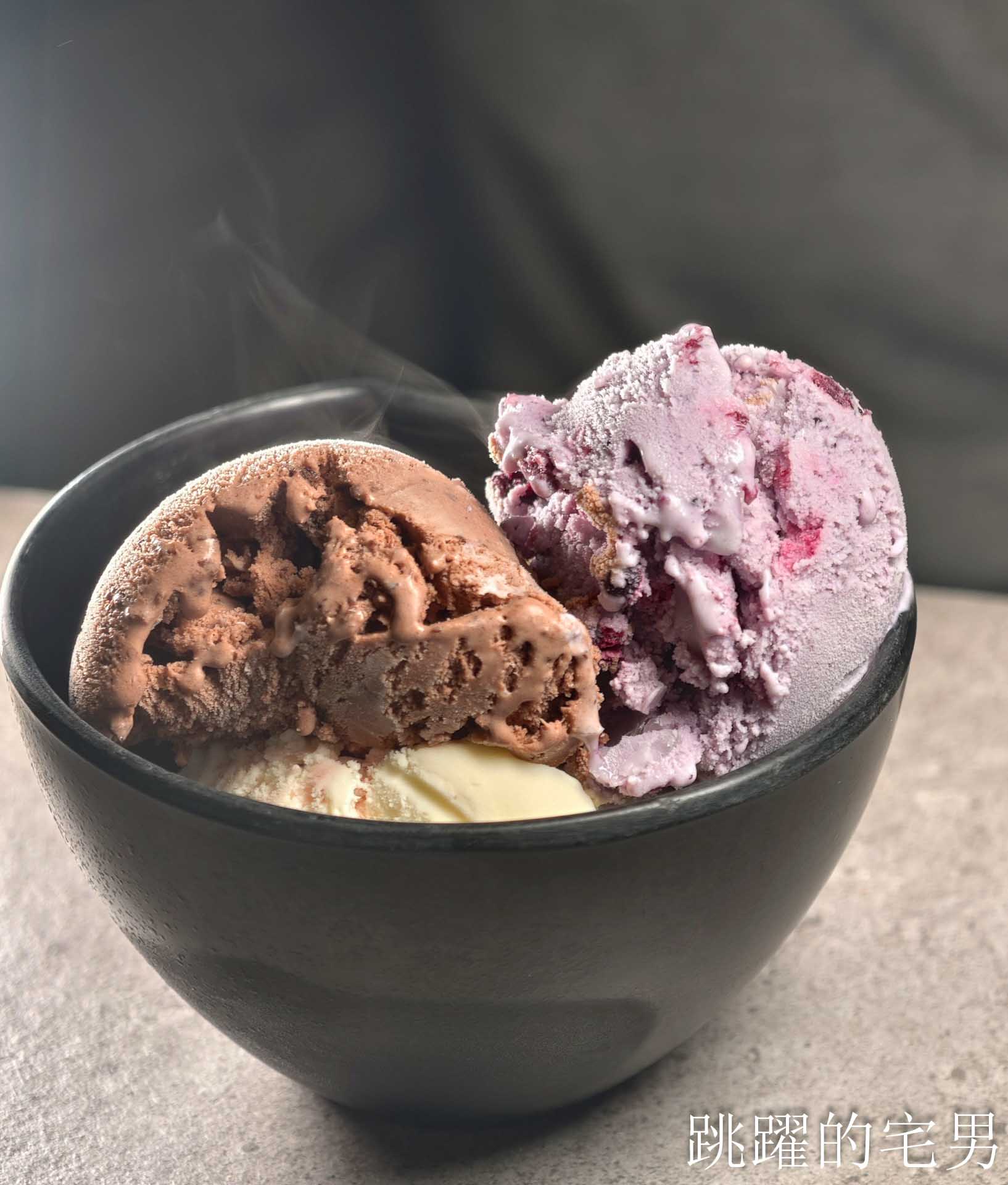 [花蓮燒肉吃到飽]石屋燒肉:  在地人激推的花蓮吃到飽強者，不只和牛哈根達斯吃到飽、雙爐火烤，暖心服務完全戳中心坎裡