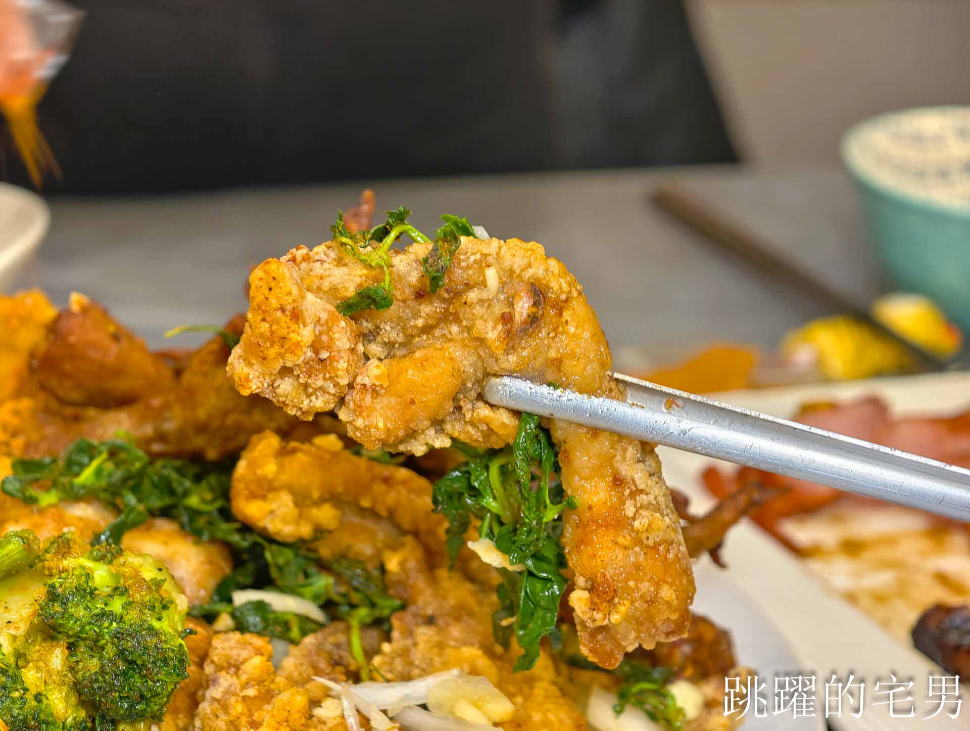 [花蓮鹹酥雞推薦]德安橋頭林家香酥雞-這家生意爆幹好! 買個鹹酥雞等一小時基本而已，超好吃的炸魷魚不可錯過