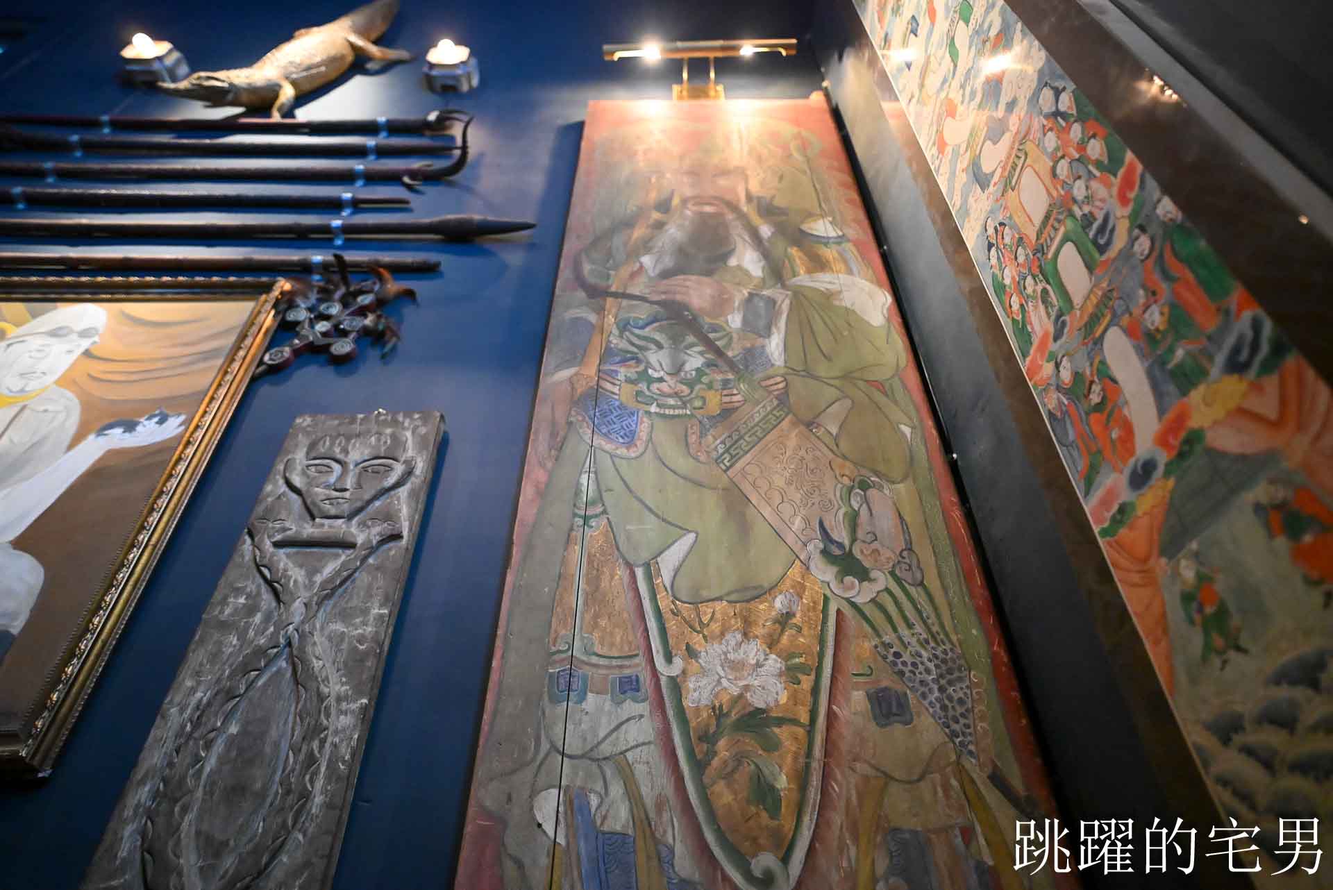 [花蓮酒吧推薦]島東譯電所2.0 : 必去的台灣古物咖啡廳，是用老靈魂在說故事，藏在古物堆裡的微醺時光，從早到晚都能入戲的花蓮老宅咖啡廳