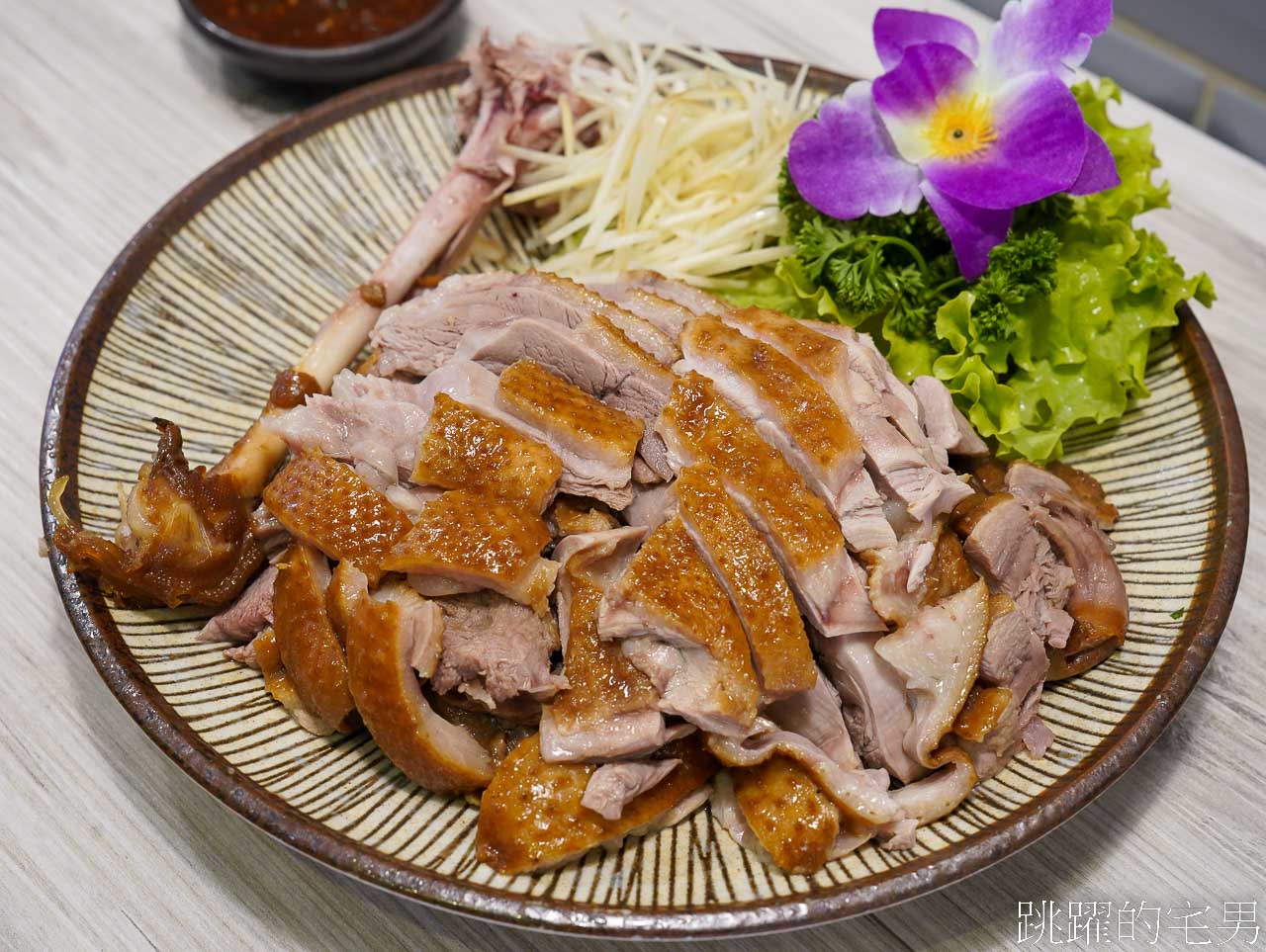 [吉安美食]壽豐小吃慶豐店-整個愛上中午就開的花蓮熱炒店，滷肉飯、無骨鵝肉、蒜頭雞湯、三杯臭豆腐推薦