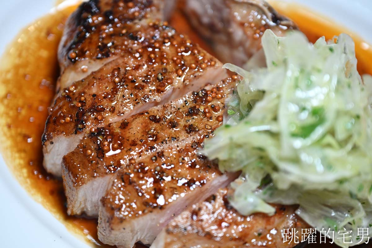 [市政府站美食推薦]Bouillon布雍家-超難訂信義區餐酒館，6人低消$15000，令人驚豔的鹿肉與極濃蝦油蝦子，毀譽參半的羊肉