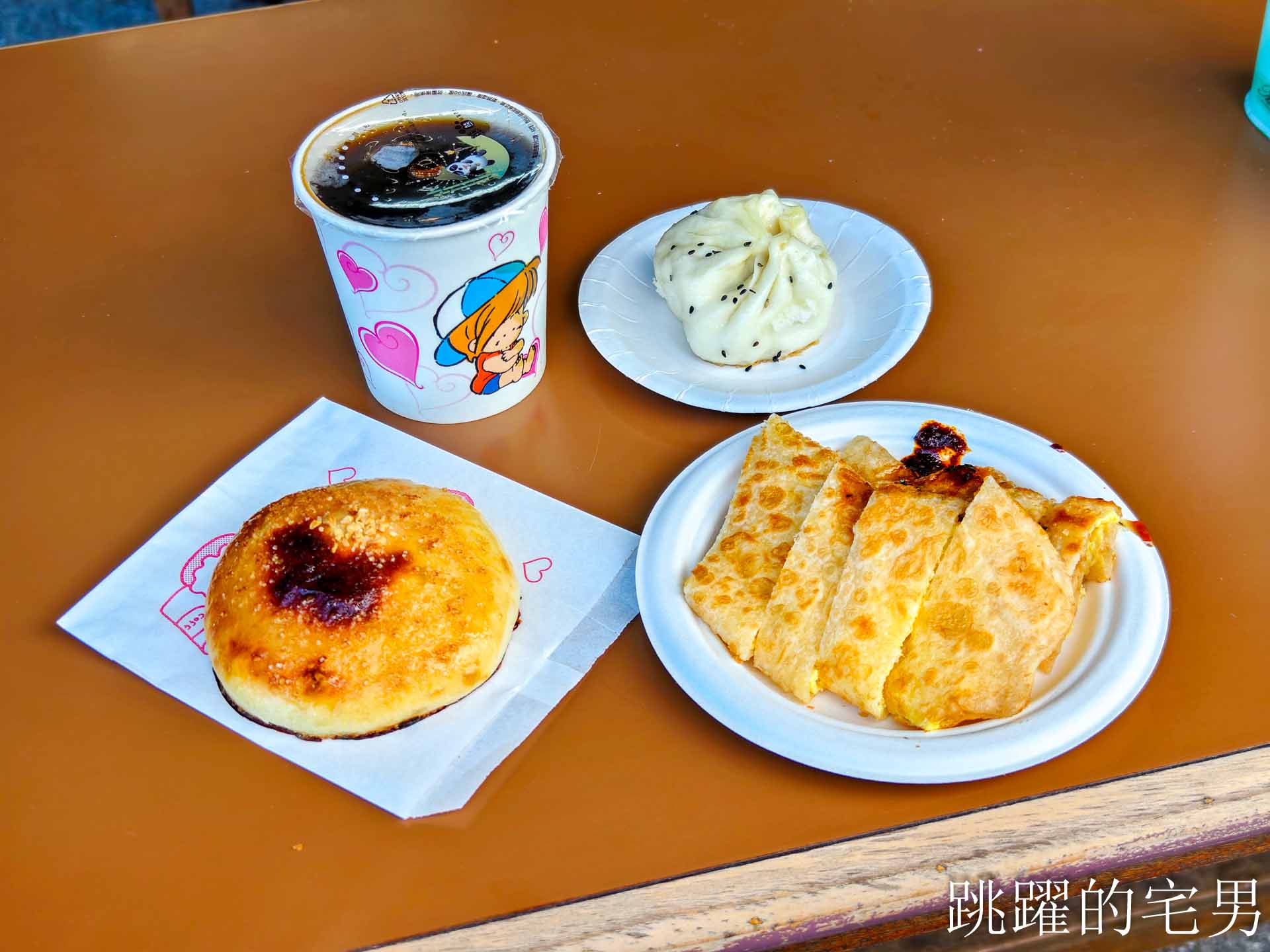 [花蓮早餐]府前食坊-值不值得來? 追求極酥口感必吃這家花蓮蛋餅，特調醬汁大加分