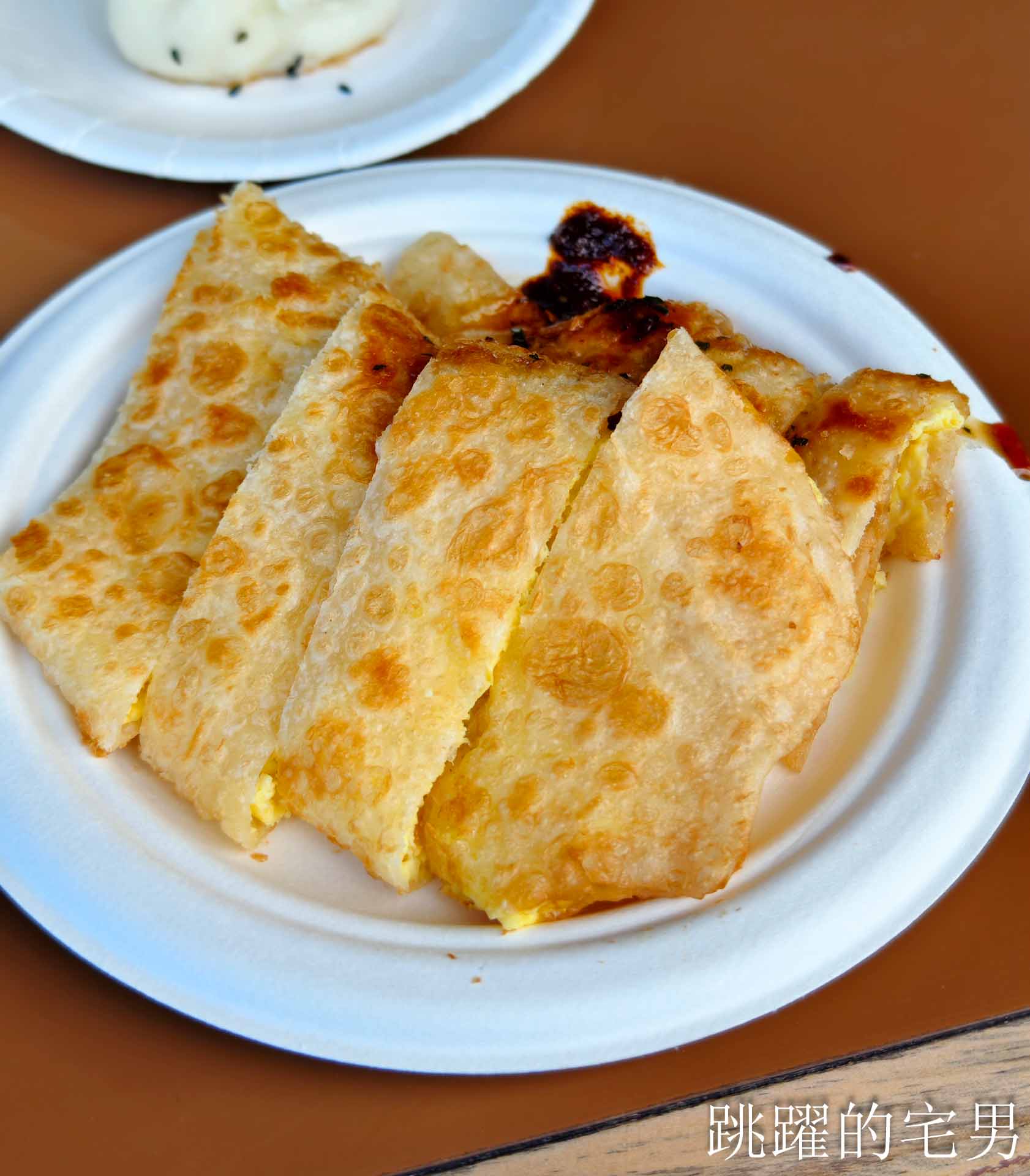 [花蓮早餐]府前食坊-值不值得來? 追求極酥口感必吃這家花蓮蛋餅，特調醬汁大加分