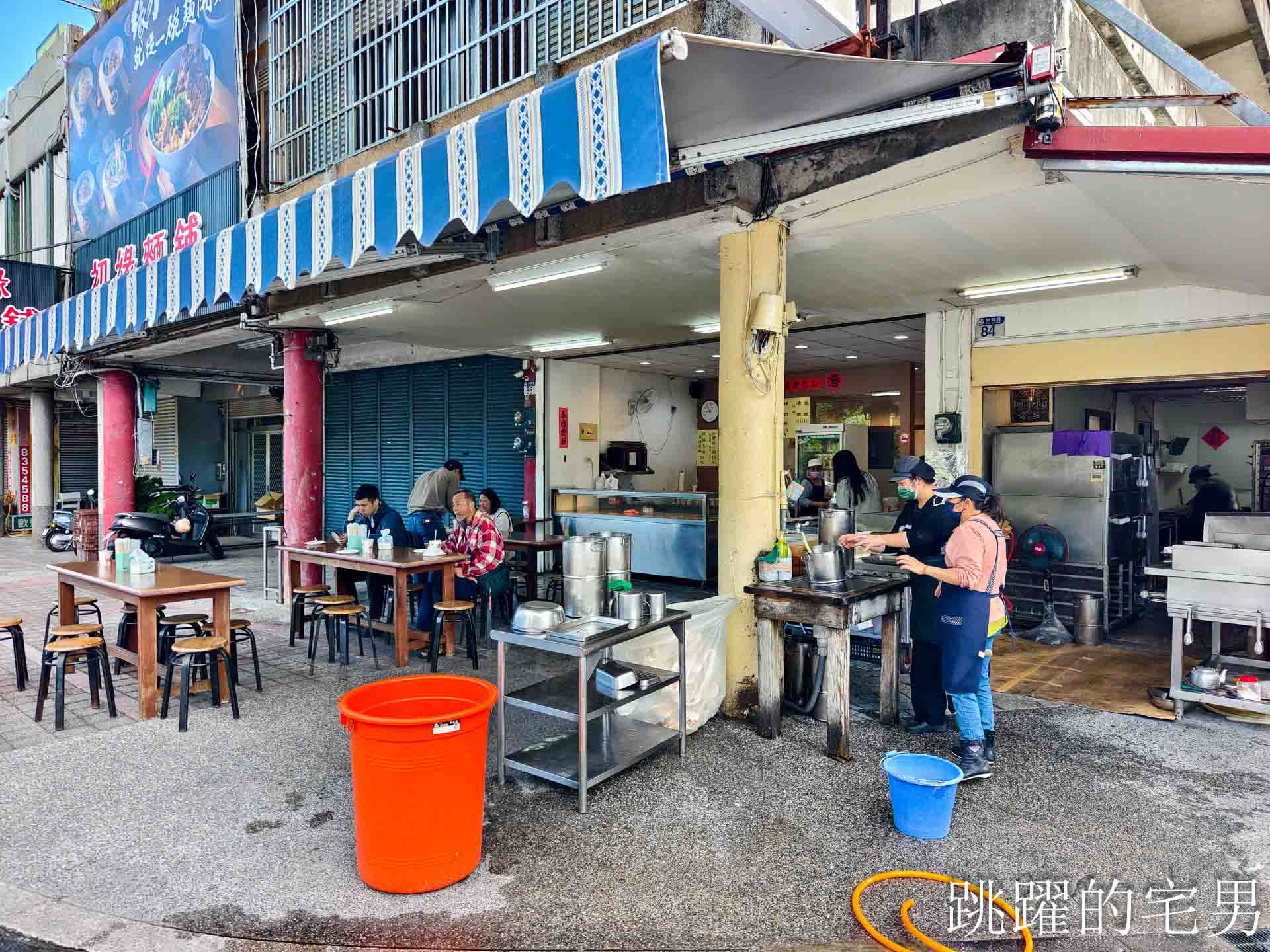 [花蓮早餐]府前食坊-值不值得來? 追求極酥口感必吃這家花蓮蛋餅，特調醬汁大加分