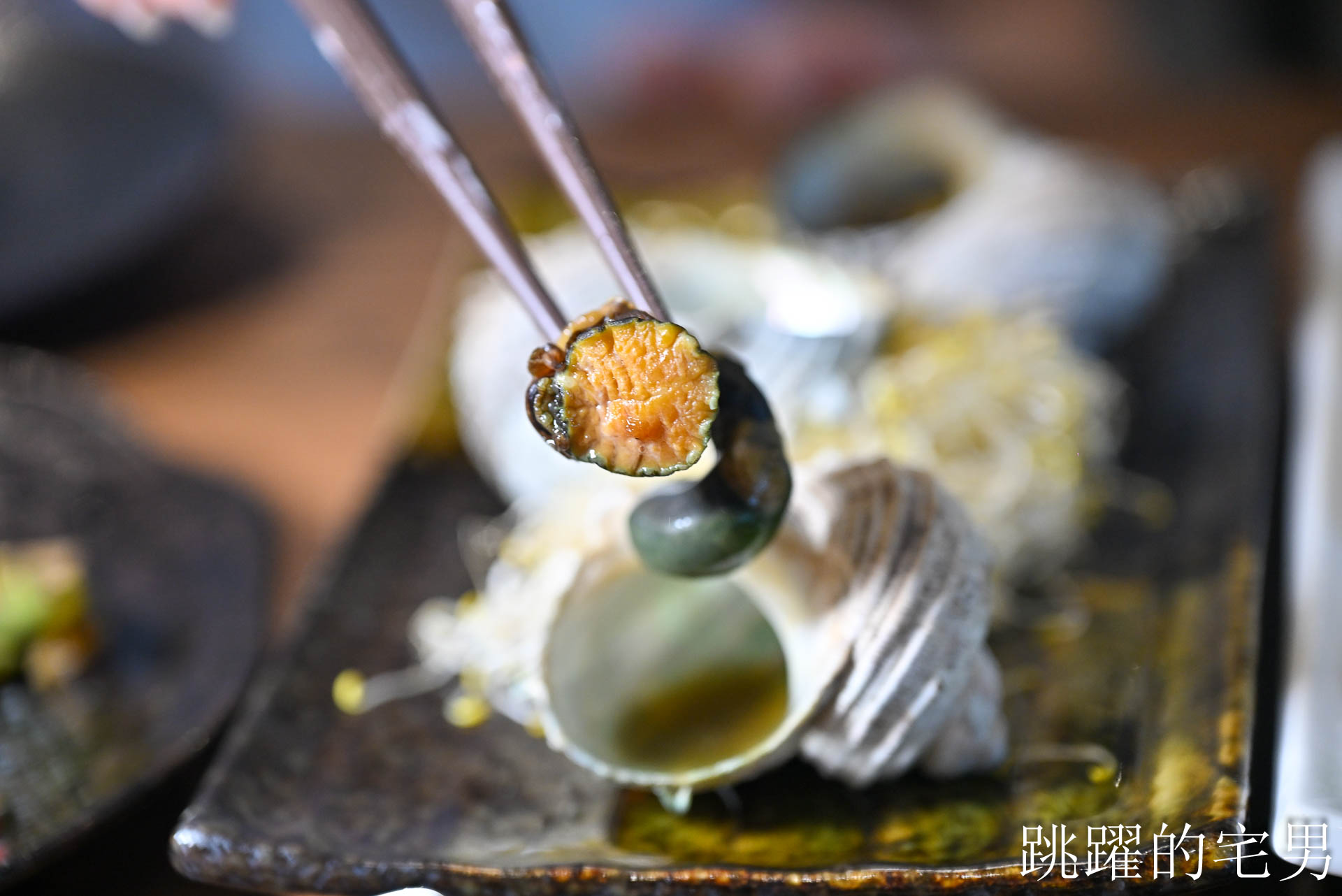 [花蓮美食]嗨烤活體海鮮燒烤屋-漁場直送海鮮燒烤，紅喉、生蠔、活龍蝦、烤牛肉也太嫩了吧，花蓮宵夜