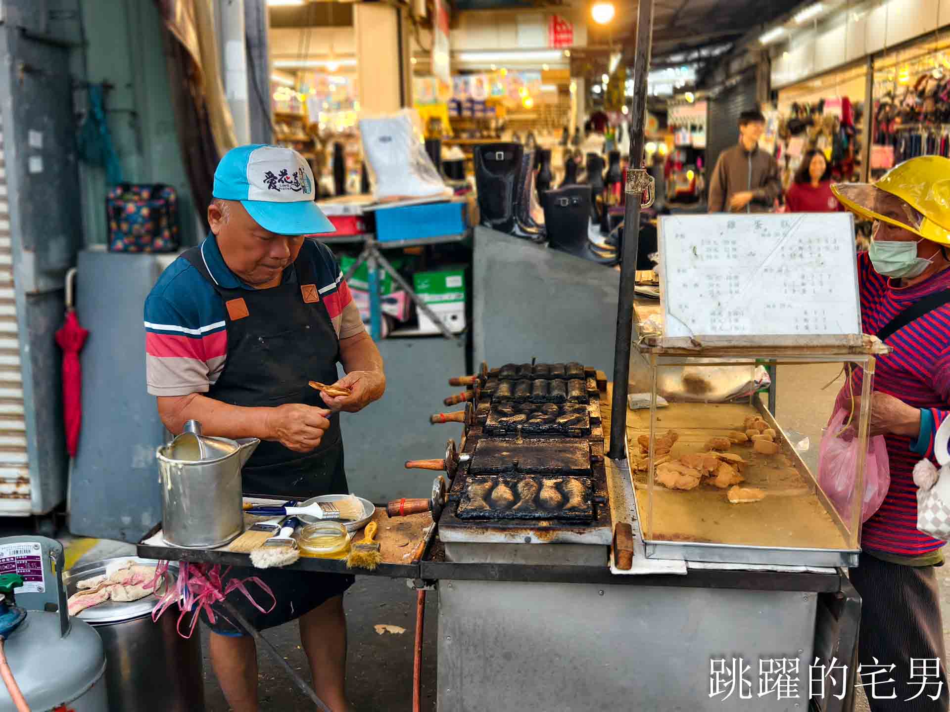 網站近期文章：[花蓮雞蛋糕]花蓮吉安黃昏市場雞蛋糕-古早味雞蛋糕8個20元，每天只開2個半小時，吉安美食