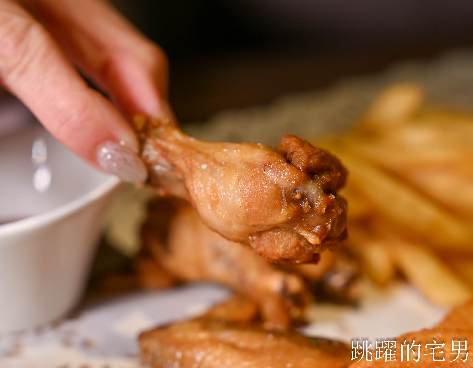 [信義區美食]亨利客原味炭烤牛排-近10年4.4 星高評價，不收服務費，壽星6折，推薦紐約客、A5和牛C/P值超高! 六張犁美食、台北碳烤牛排