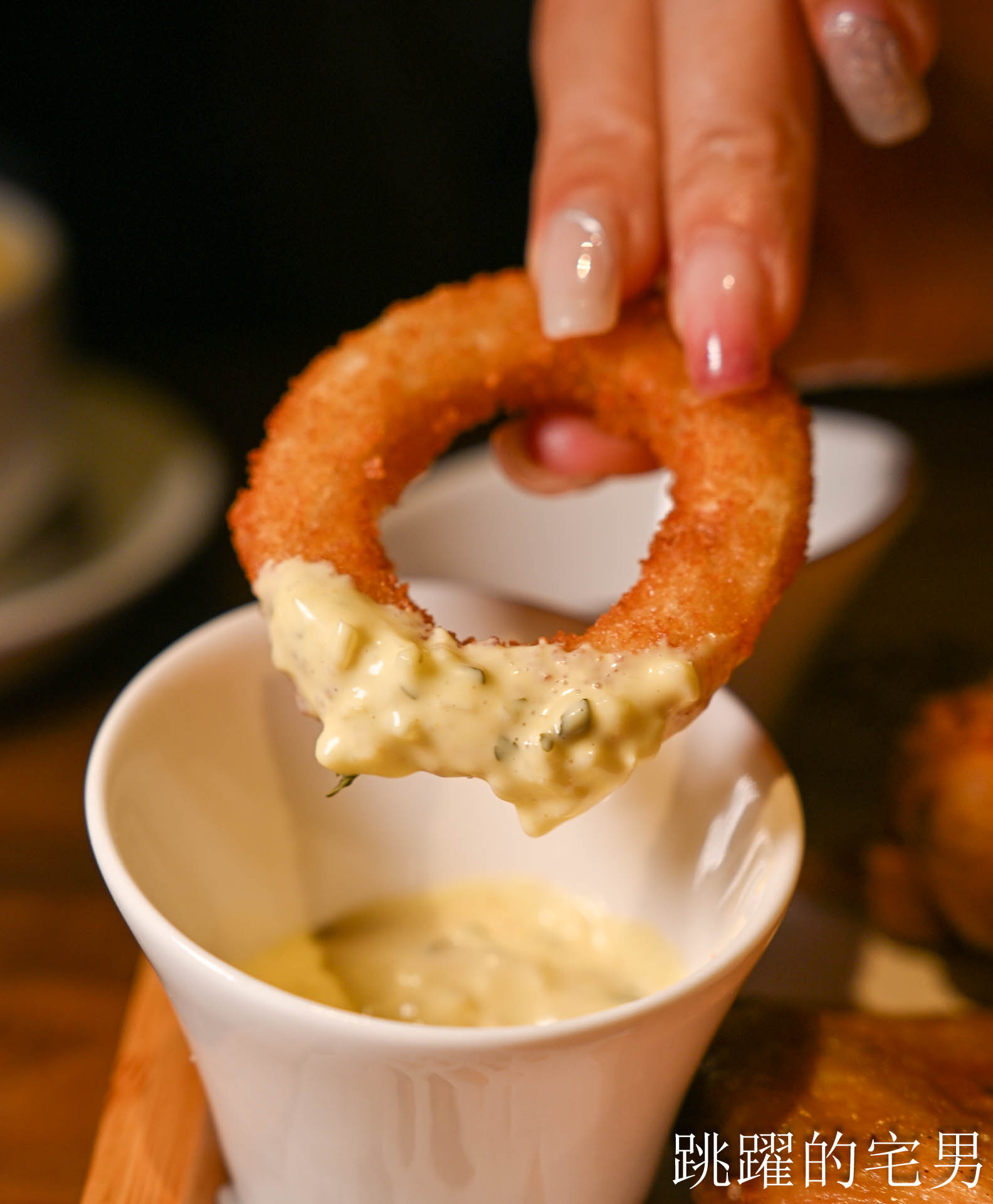 [信義區美食]亨利客原味炭烤牛排-近10年4.4 星高評價，不收服務費，壽星6折，推薦紐約客、A5和牛C/P值超高! 六張犁美食、台北碳烤牛排