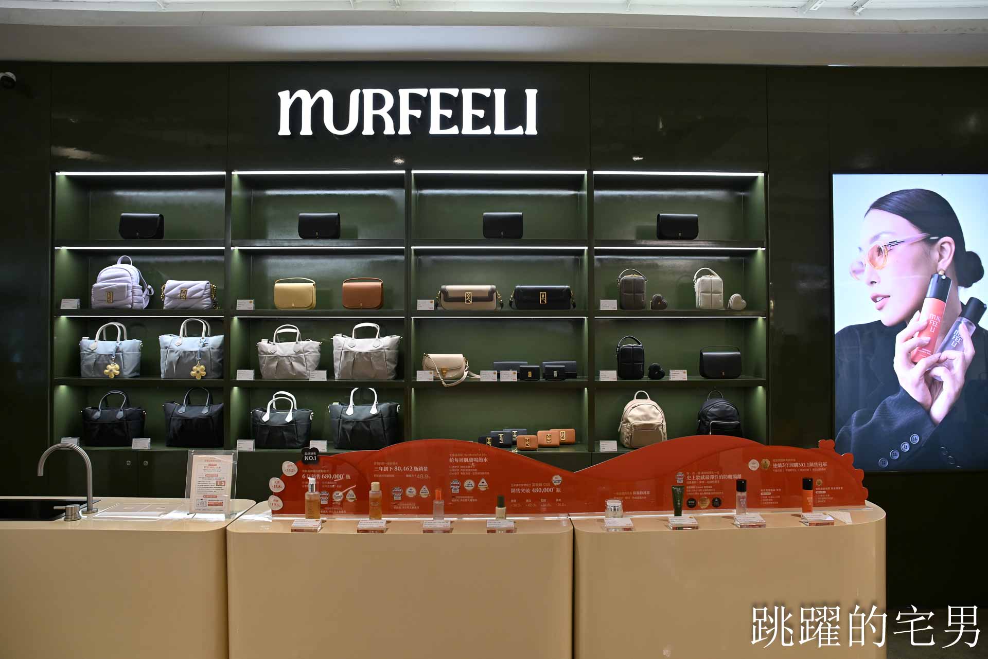 全國獨家！全年免費停車，2026 年最具話題的年輕人一條街！聚集超熱門網路品牌！盡在桃園大江購物中心！