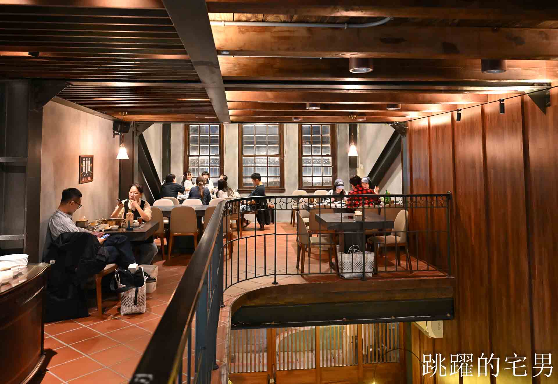 網站近期文章：[大同區美食]老撈麻辣鍋順天外科醫院大稻埕店: 連AI教父黃仁勳都兩度造訪私房美食，二店插旗大稻埕百年老宅，再現海陸雙絕「雞煲蟹」，大稻埕美食推薦