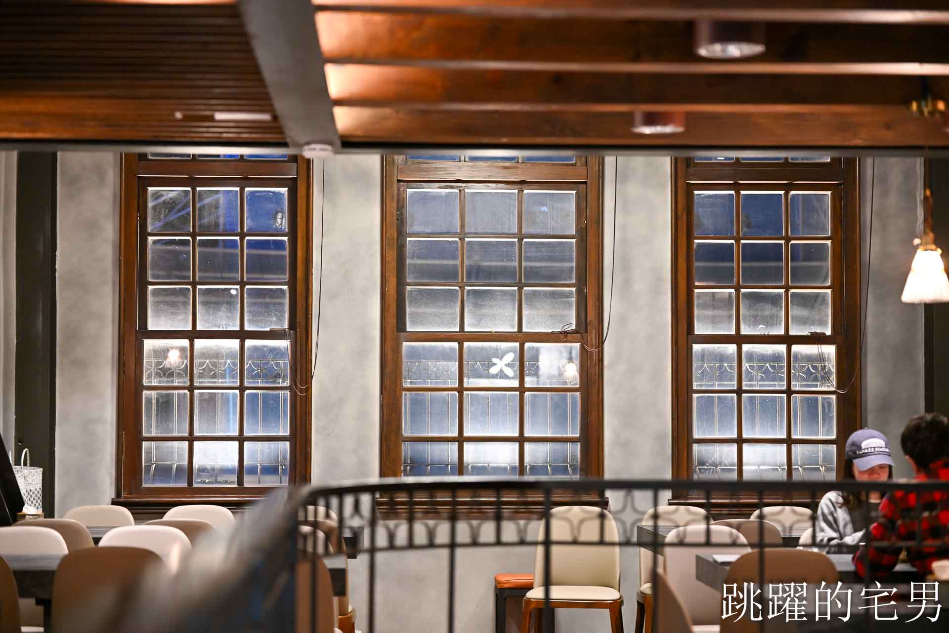 [大同區美食]老撈麻辣鍋順天外科醫院大稻埕店: AI教父黃仁勳兩度造訪私房美食，新店插旗大稻埕百年老宅，再現海陸雙絕「雞煲蟹」，大稻埕美食推薦