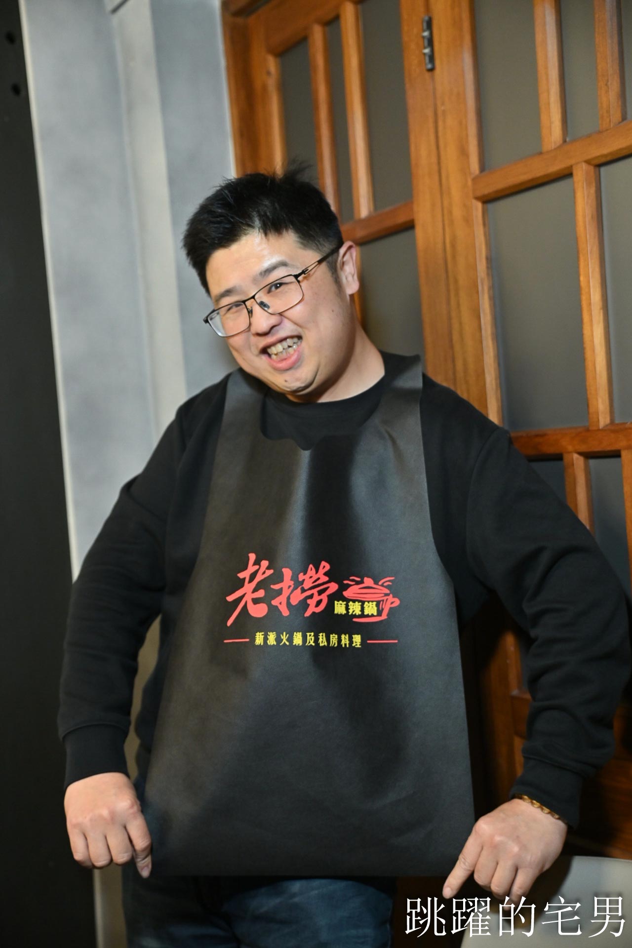 [大同區美食]老撈麻辣鍋順天外科醫院大稻埕店: AI教父黃仁勳兩度造訪私房美食，新店插旗大稻埕百年老宅，再現海陸雙絕「雞煲蟹」，大稻埕美食推薦