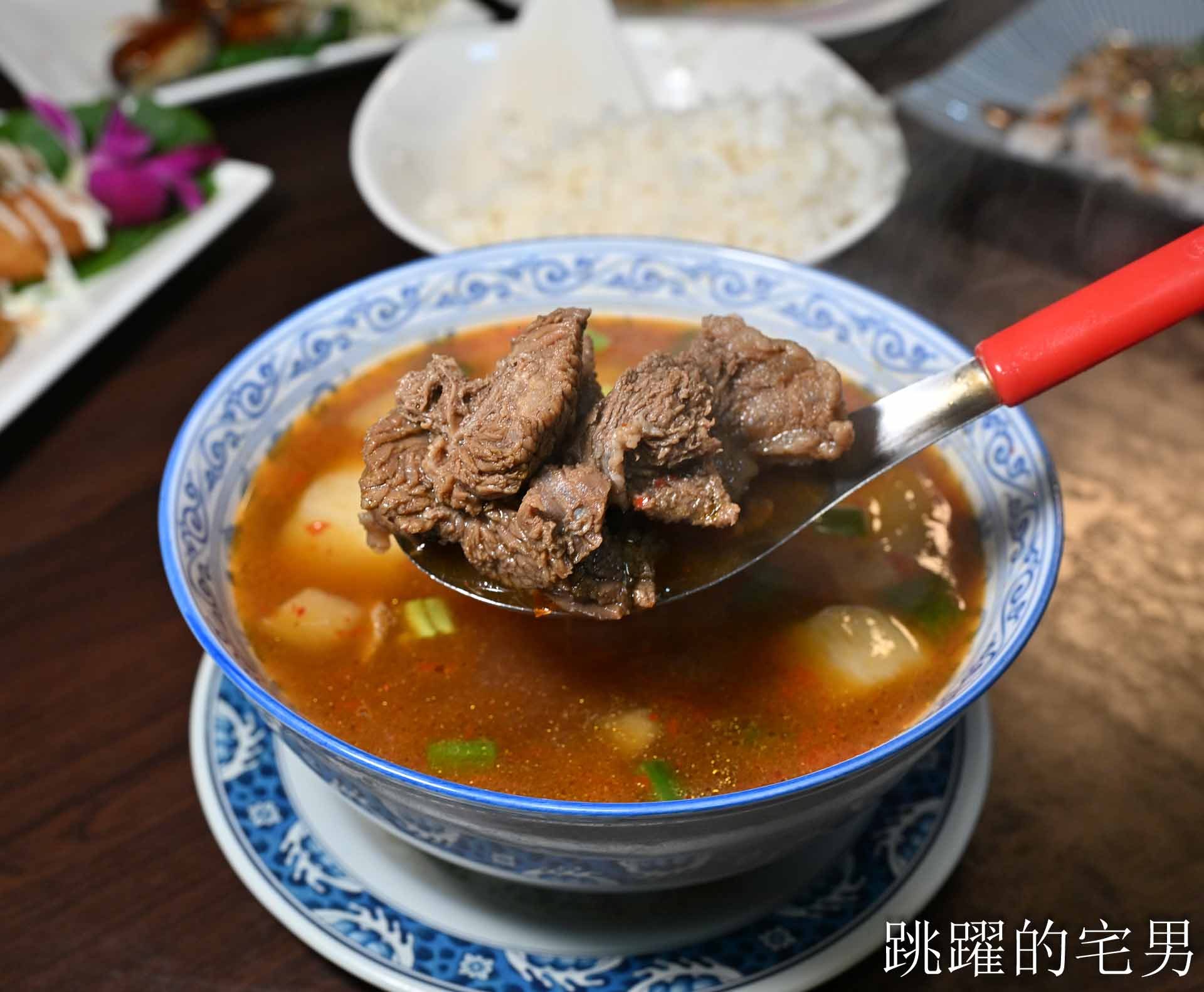 [花蓮美食]人間風味食堂-花蓮聚餐5菜1湯只要900元，便當100起，學生消費還有優惠