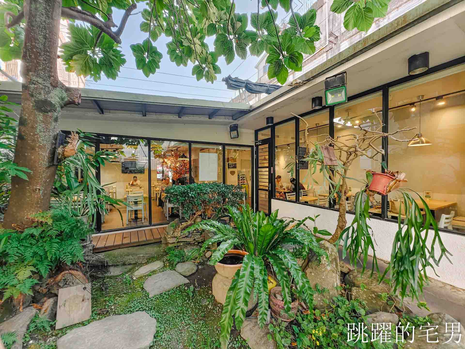 網站近期文章：[花蓮早午餐]萊迦早午餐-大片落地窗綠意盎然舒服空間，超好聊天花蓮平價早午餐