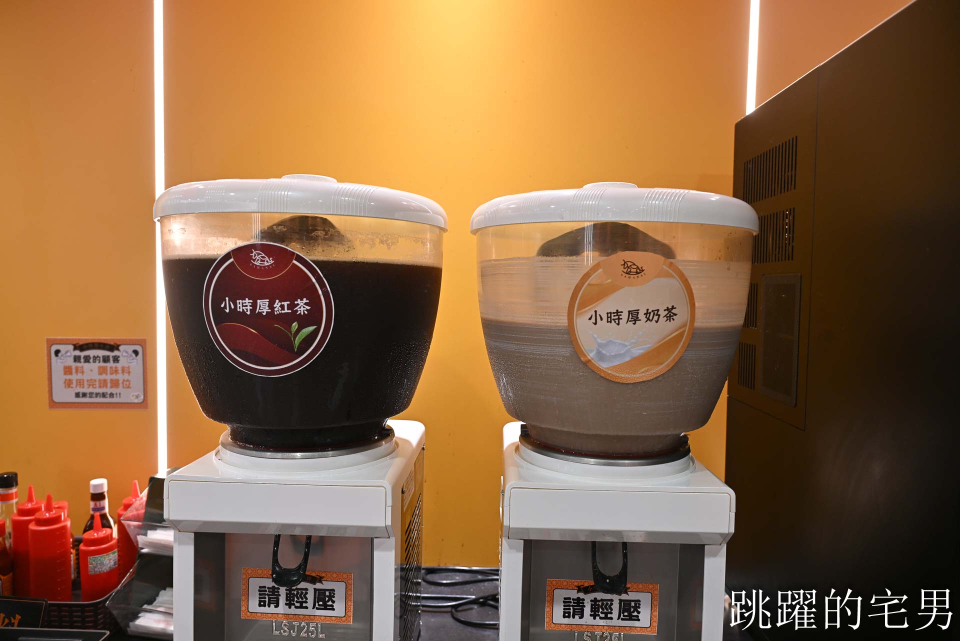 [花蓮美食]小時厚牛排花蓮福町店-開到凌晨12點花蓮平價牛排吃到飽，190元起附餐咖哩飯、吐司、霜淇淋、現作熱騰騰鐵板麵隨你吃，還有免費停車場，花蓮宵夜、花蓮下午有營業餐廳