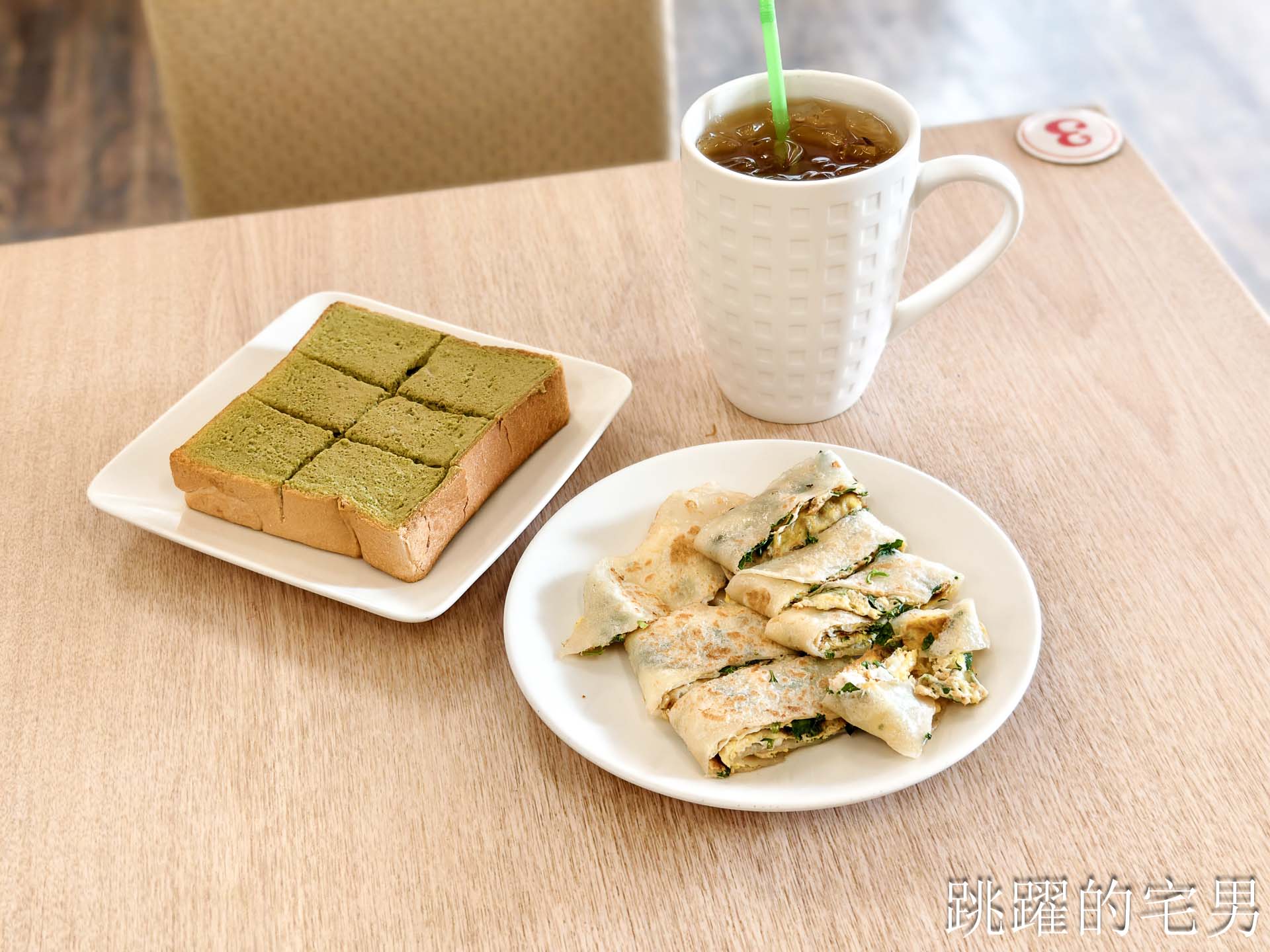 網站近期文章：[花蓮早餐]小不點賣早餐-炒米粉口感水嫩 ，越吃越順口啊(原台電營業所對面美而美)，花蓮小吃，花蓮美食