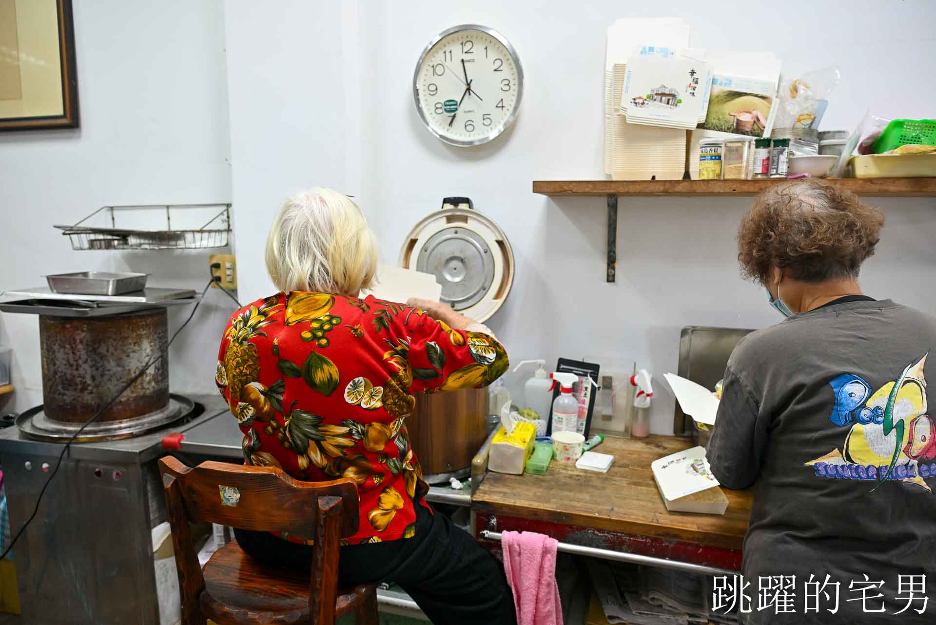 [花蓮光復美食]台灣鴨莊-90歲阿嬤的隱藏燒肉，不公開的理由很鬆弛，必買花蓮油雞好吃超夠味，中餐限定光復火車站附近美食，光復影片