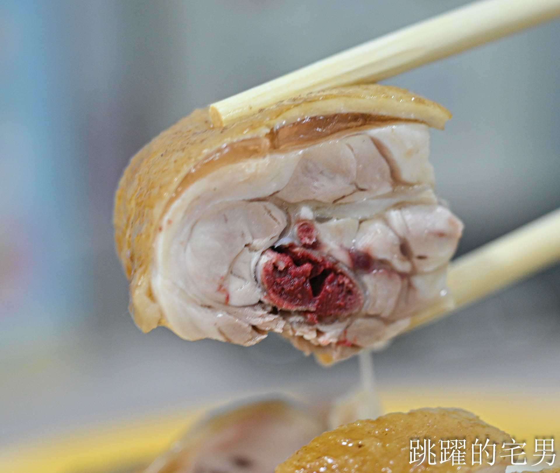 [花蓮光復美食]台灣鴨莊-90歲阿嬤的隱藏燒肉，不公開的理由很鬆弛，必買花蓮油雞好吃超夠味，中餐限定光復火車站附近美食，光復影片