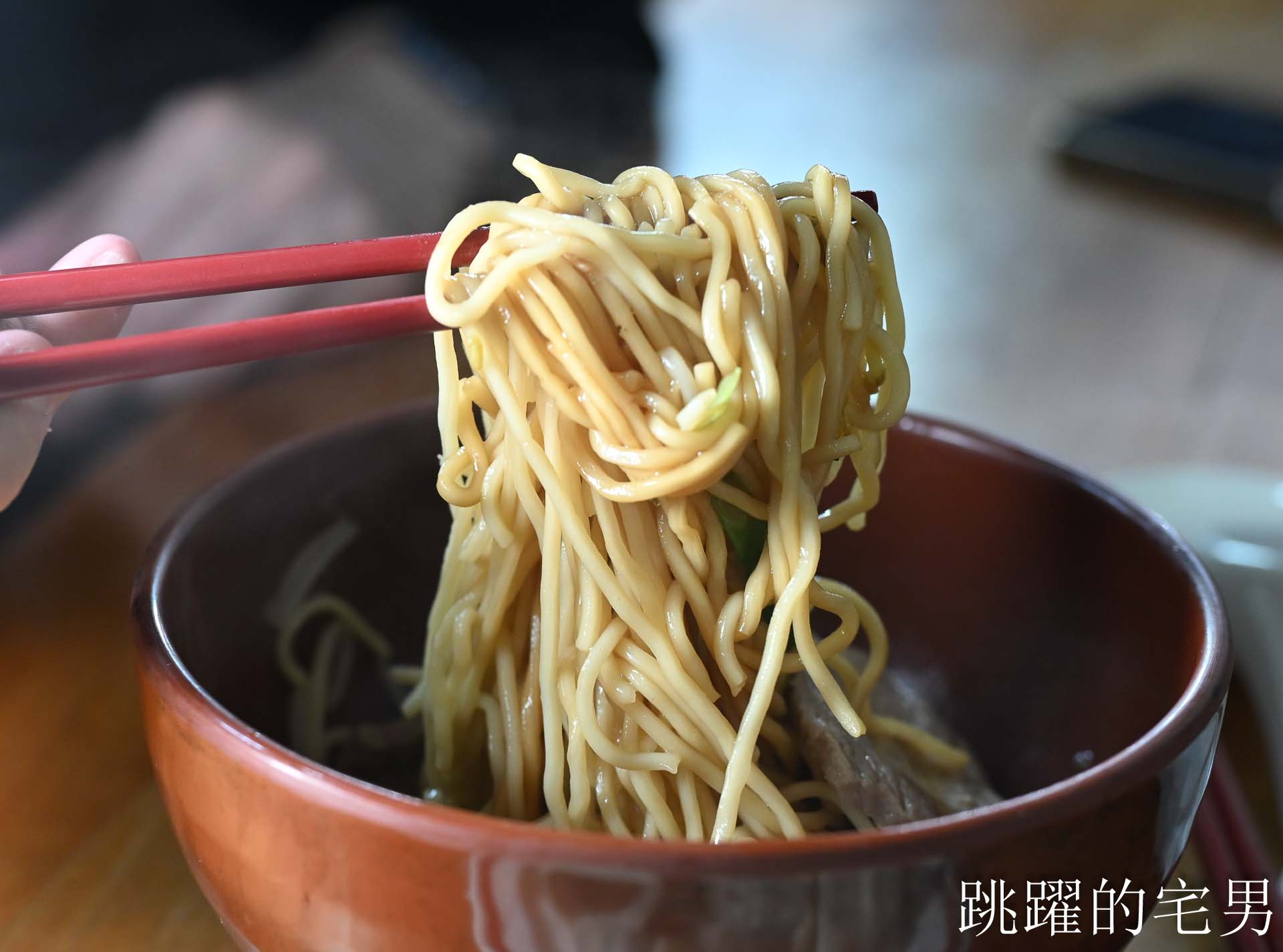 [花蓮光復美食]大陸餃子館-30年古早味乾麵簡單而雋永老滋味深入靈魂，花蓮乾麵推薦，大陸餃子館菜單