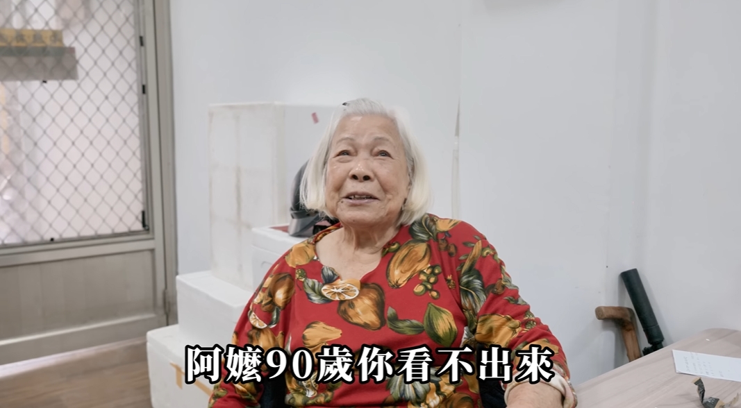 [花蓮光復美食]台灣鴨莊-90歲阿嬤的隱藏燒肉，不公開的理由很鬆弛，必買花蓮油雞好吃超夠味，中餐限定光復火車站附近美食，光復影片