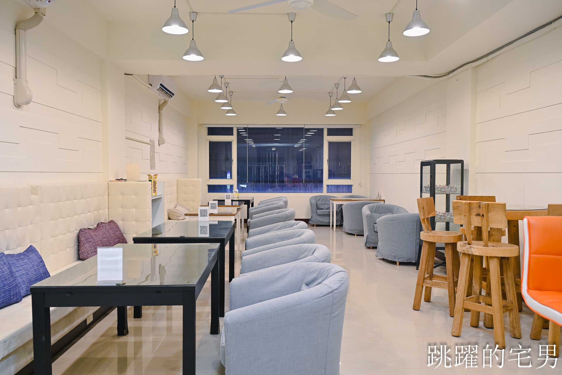 [花蓮美食]大合食光簡餐-80元就能咖啡飲料暢飲到凌晨2點？這家花蓮簡餐根本南部物價，三杯雞、腿庫飯一定要點，花蓮宵夜推薦