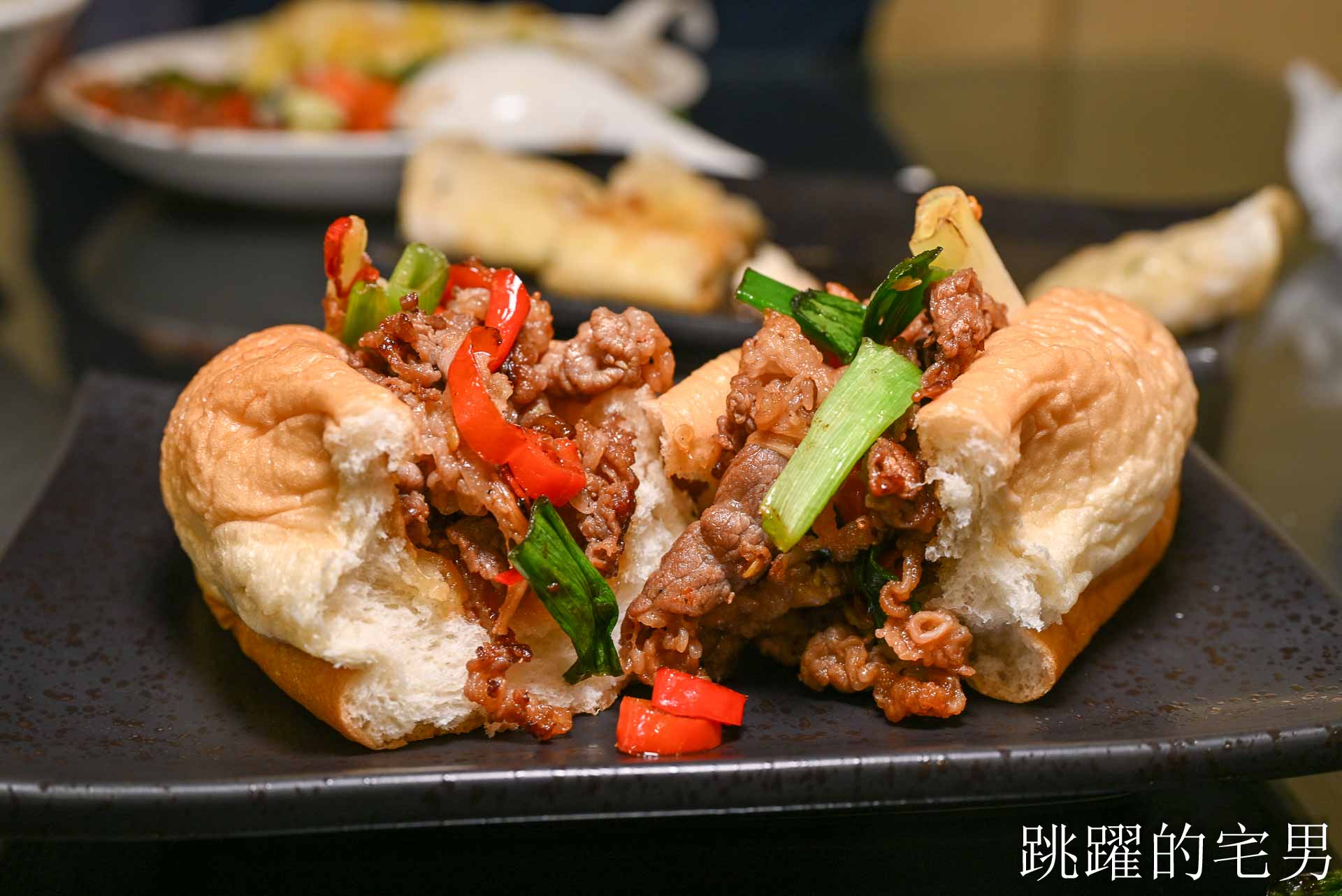 [花蓮美食]大合食光簡餐-80元就能咖啡飲料暢飲到凌晨2點？這家花蓮簡餐根本南部物價，三杯雞、腿庫飯一定要點，花蓮宵夜推薦