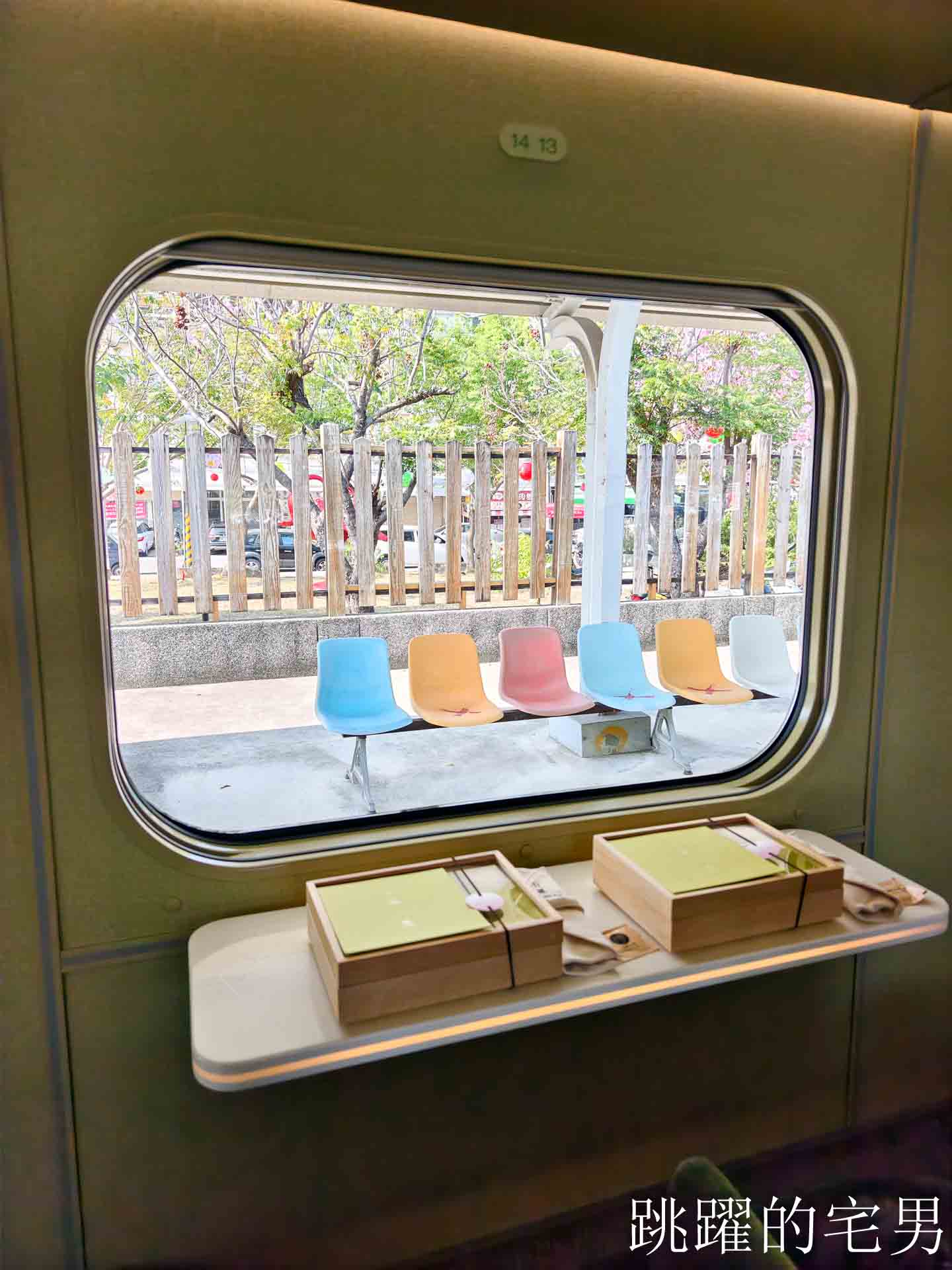 最美台灣觀光列車2026山嵐號西部新航線開跑「台南-彰化」靜謐森林系車廂品嚐府城百年手路菜，山嵐號時刻表與搭乘資訊一次看