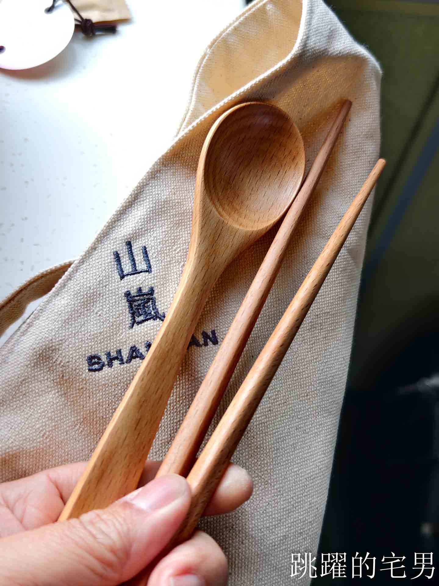 最美台灣觀光列車2026山嵐號西部新航線開跑「台南-彰化」靜謐森林系車廂品嚐府城百年手路菜，山嵐號時刻表與搭乘資訊一次看