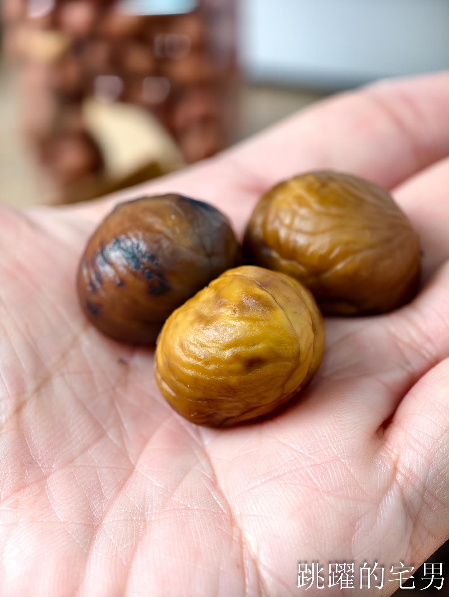 [花蓮美食] 人生吃過最香的杏仁堅果! 味道完全不一樣!  17年花蓮鹽炒栗子好吃不沾手，還有花蓮鹽炒花生