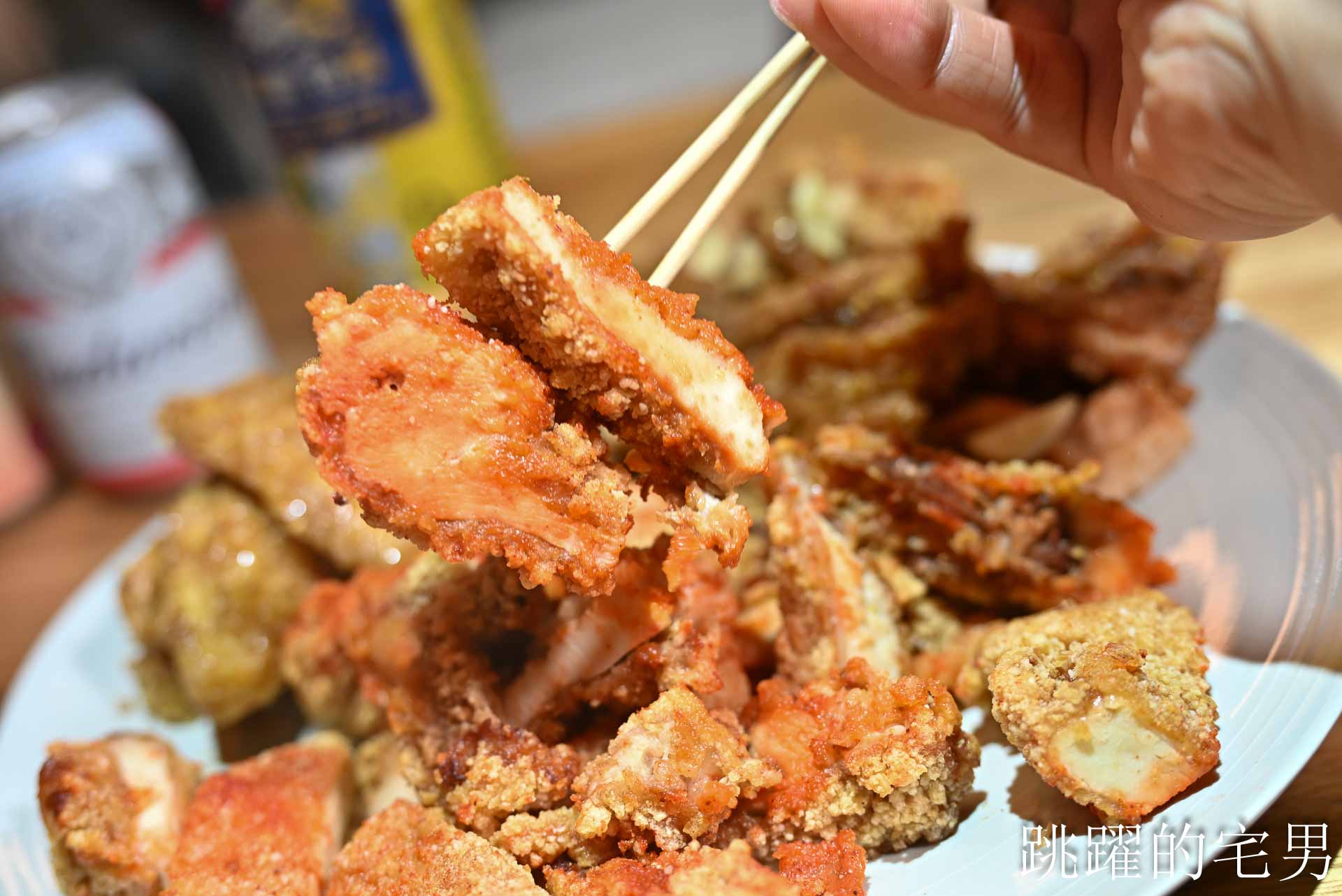 [花蓮鹹酥雞]盧記沾醬雞排中正店-這家花蓮炸雞皮絕對必點，沾醬超大雞排有夠爽! 使用脫油機吃起來更乾酥，開到凌晨1點的花蓮宵夜