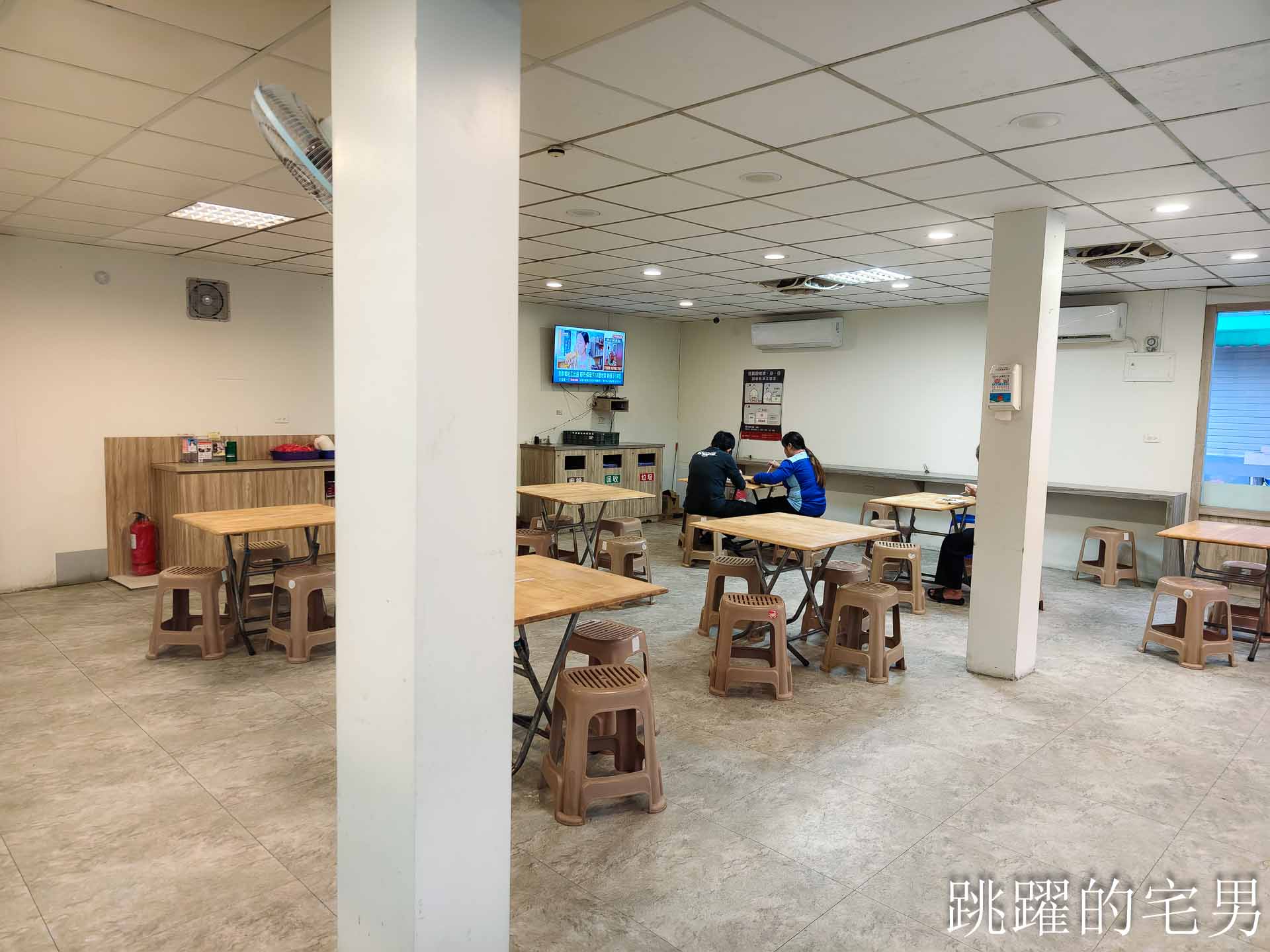 [花蓮美食]慈安自助餐-花蓮便當90元整隻大雞腿便當超佛心，4菜份量足