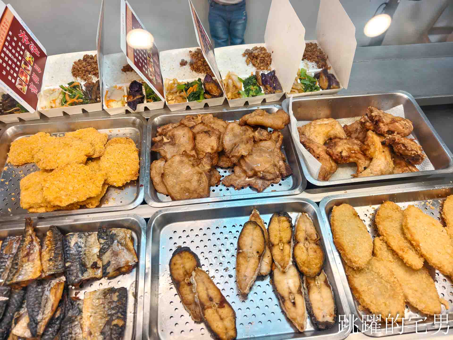 [花蓮美食]慈安自助餐-花蓮便當90元整隻大雞腿便當超佛心，4菜份量足