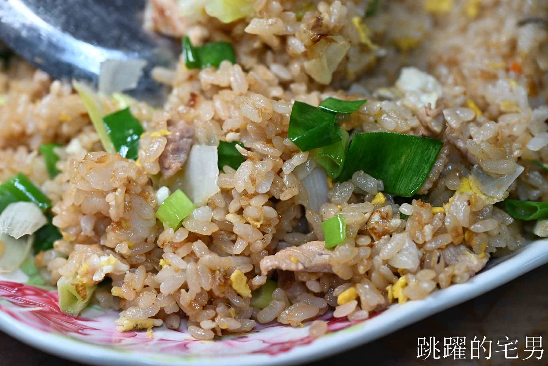 [花蓮美食]2026阿婆牛肉麵重新營業-還是佛心價格份量足，在地人中的記憶美食