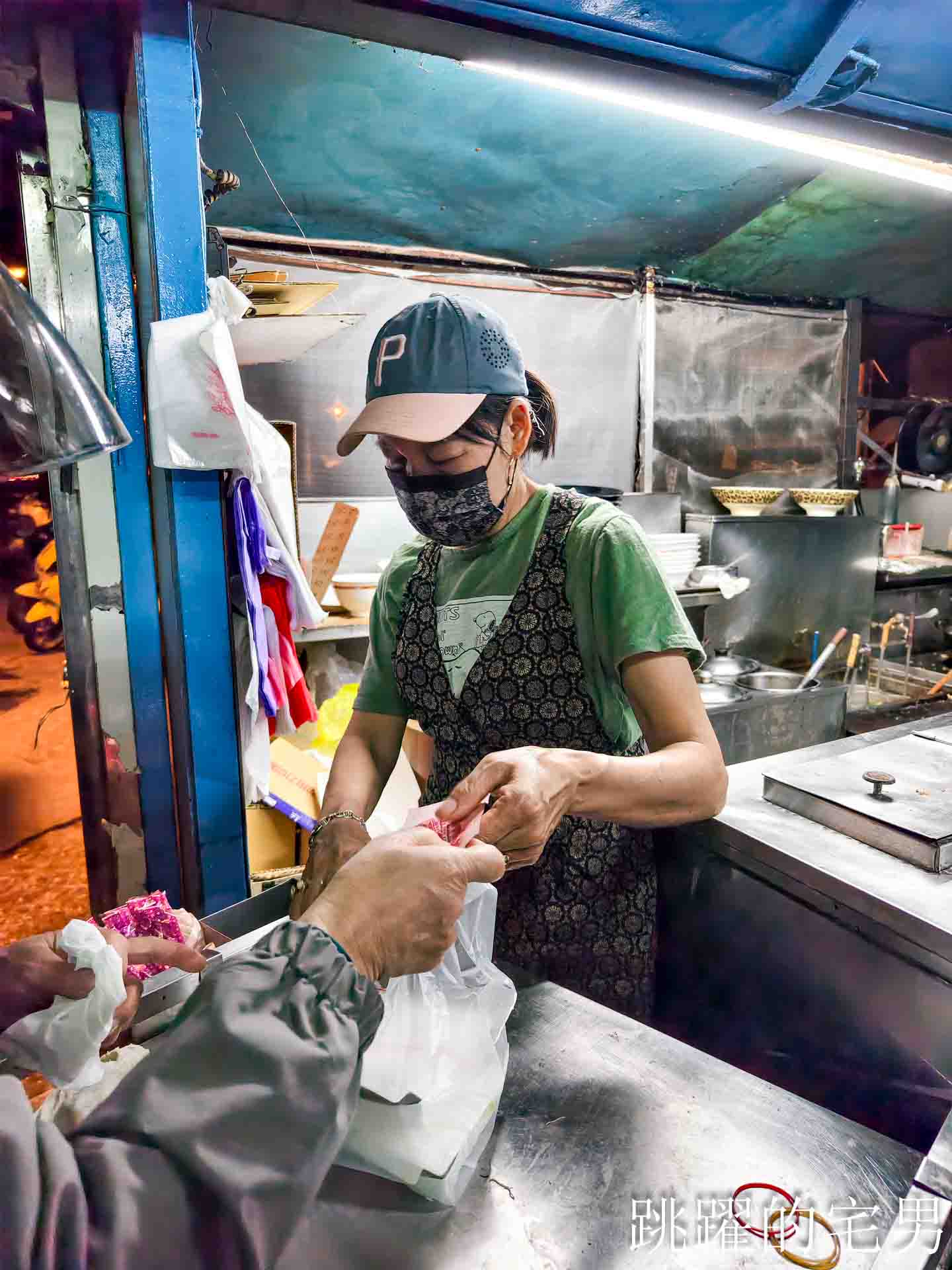 [花蓮美食]2026阿婆牛肉麵重新營業-還是佛心價格份量足，在地人中的記憶美食