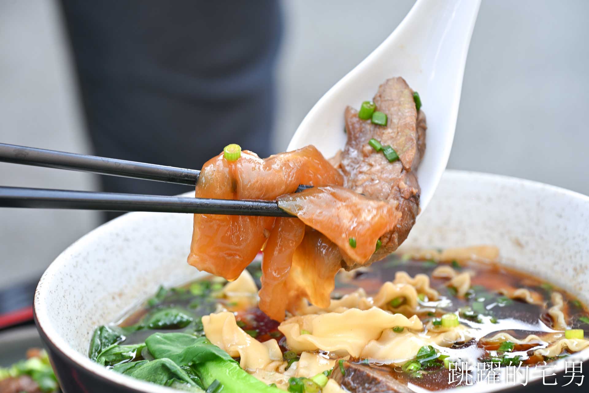 [熊本美食推薦]NIU台灣牛肉麵-台積電JASM旁的台灣家鄉味， 紅燒半筋半肉還有酸菜無限加，直接秒回台灣! 熊本台灣料理推薦，菊陽町美食，熊本グルメ、NIU台湾牛肉麵