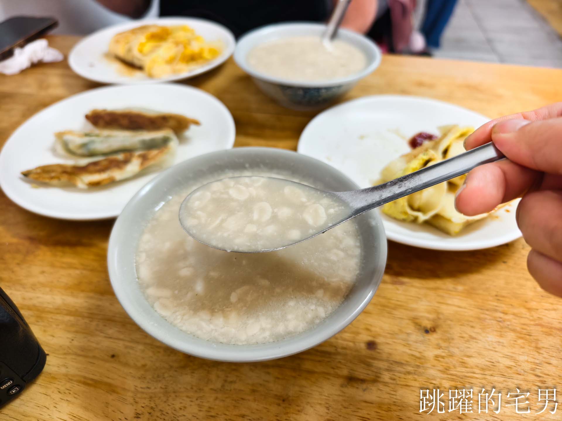 [花蓮鳳林早餐]三理堂早餐店-溫潤花生湯厚實蛋餅加上暖暖人情味(附菜單）