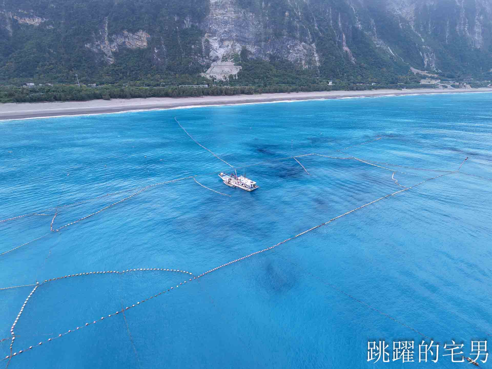 [蘇花公路景點推薦]最靠近清水斷崖的夢幻海灘「板下海灘」蘇花公路旁令人驚艷的海灘秘境，最佳造訪時間，秀林景點，花蓮看海景點