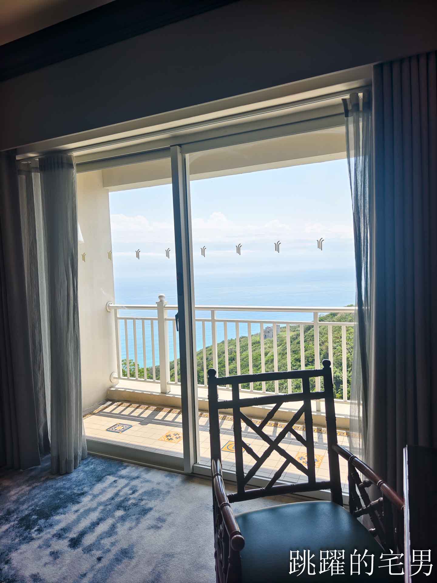 [花蓮台11線景點] 遠雄悅來大飯店附近看海景點，山海市區目入眼簾，花蓮最美秘境景觀玻璃屋