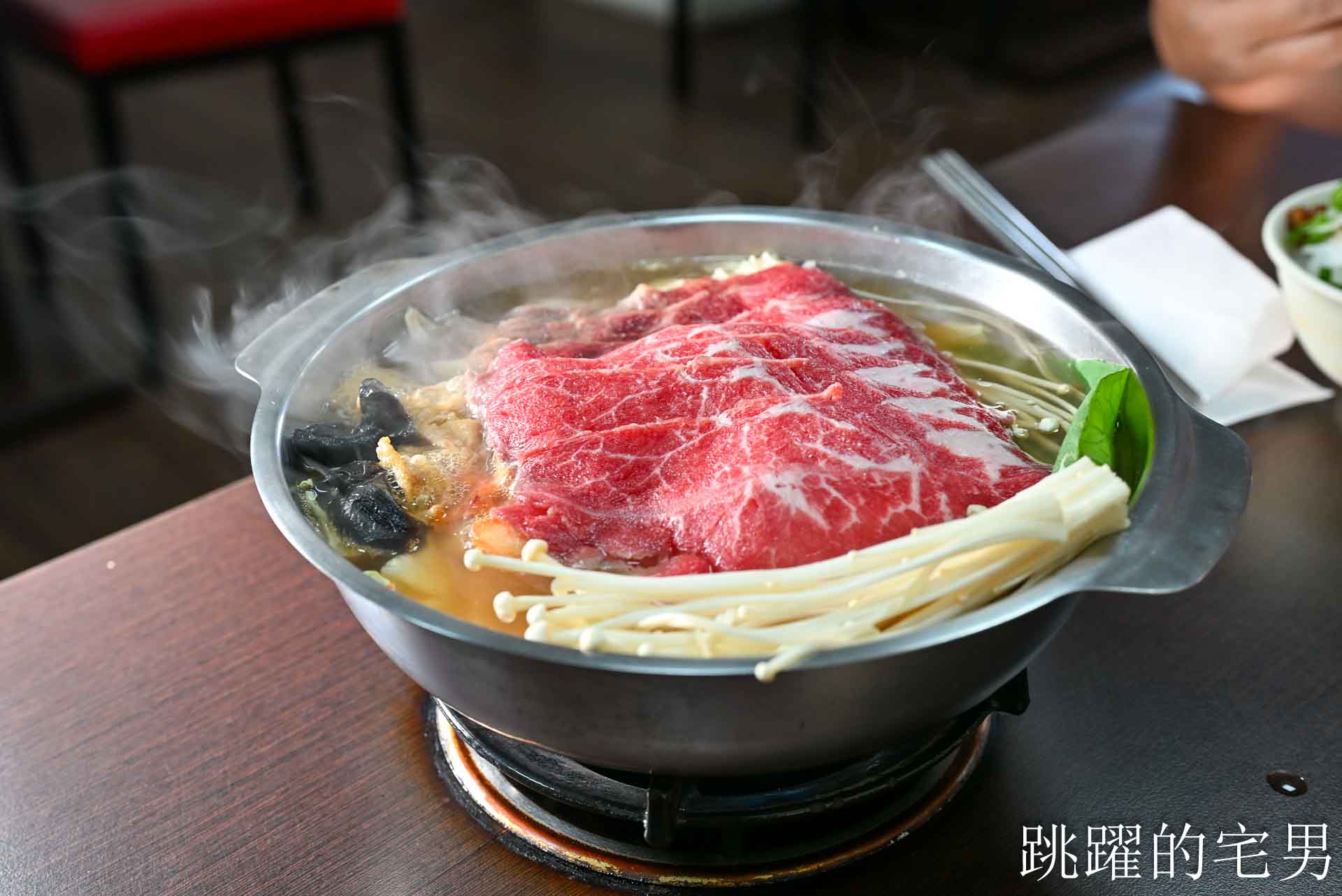 [花蓮美食]呼呼鍋太昌店-好吃平價花蓮火鍋份量足，還有冰淇淋、滷肉飯吃到飽! 太昌美食