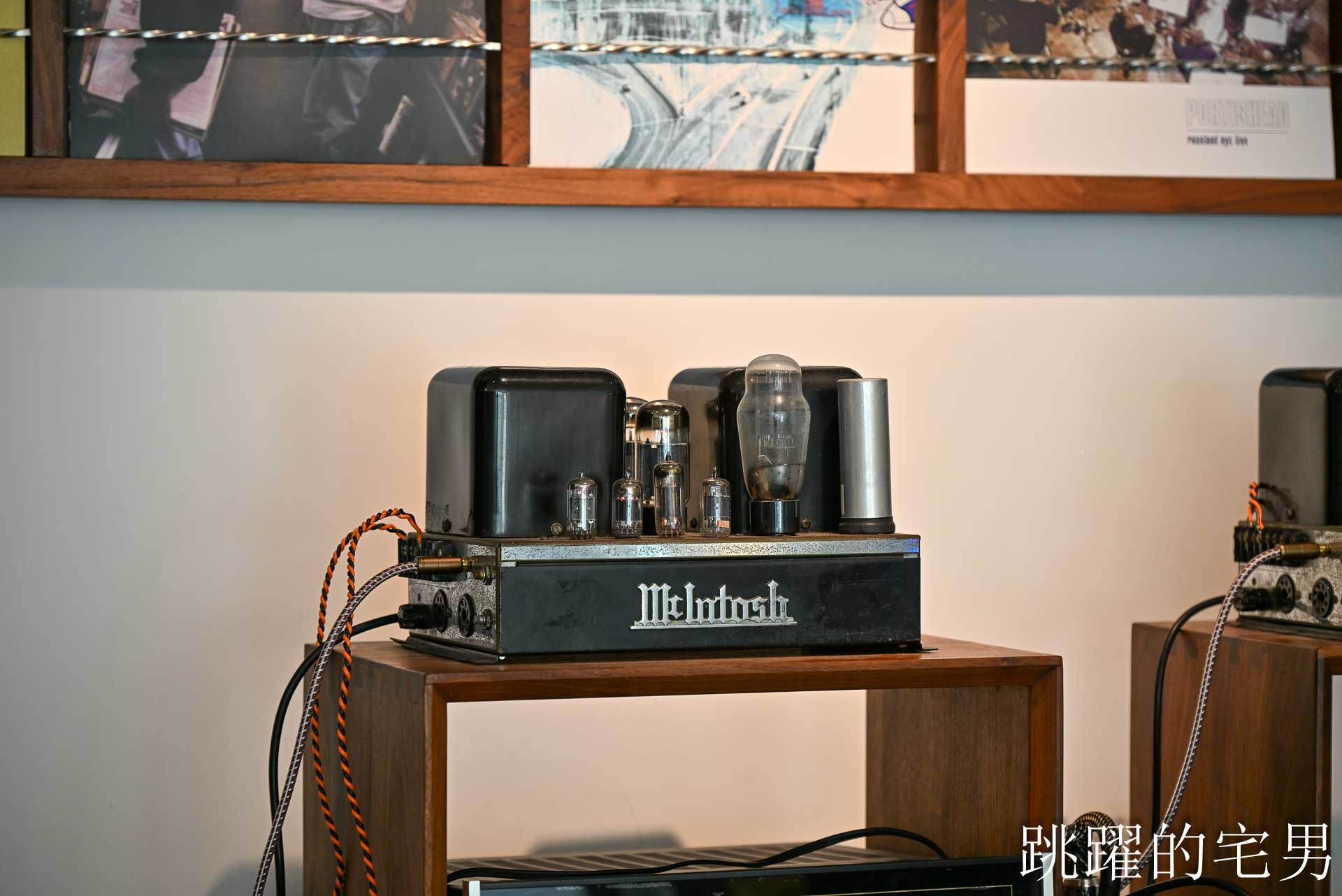 [花蓮咖啡廳]Radio car-真空管擴大機好音樂，抹茶拿鐵與檸檬派的花蓮深夜咖啡廳