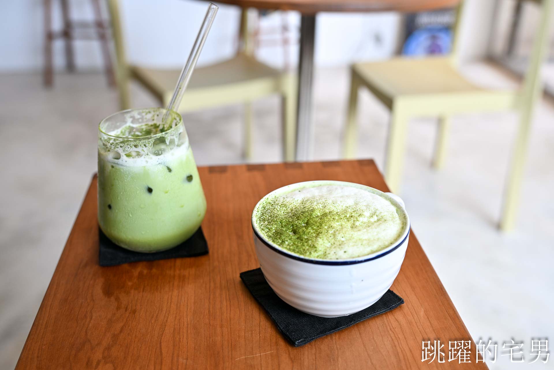 [花蓮咖啡廳]Radio car-真空管擴大機好音樂，抹茶拿鐵與檸檬派的花蓮深夜咖啡廳