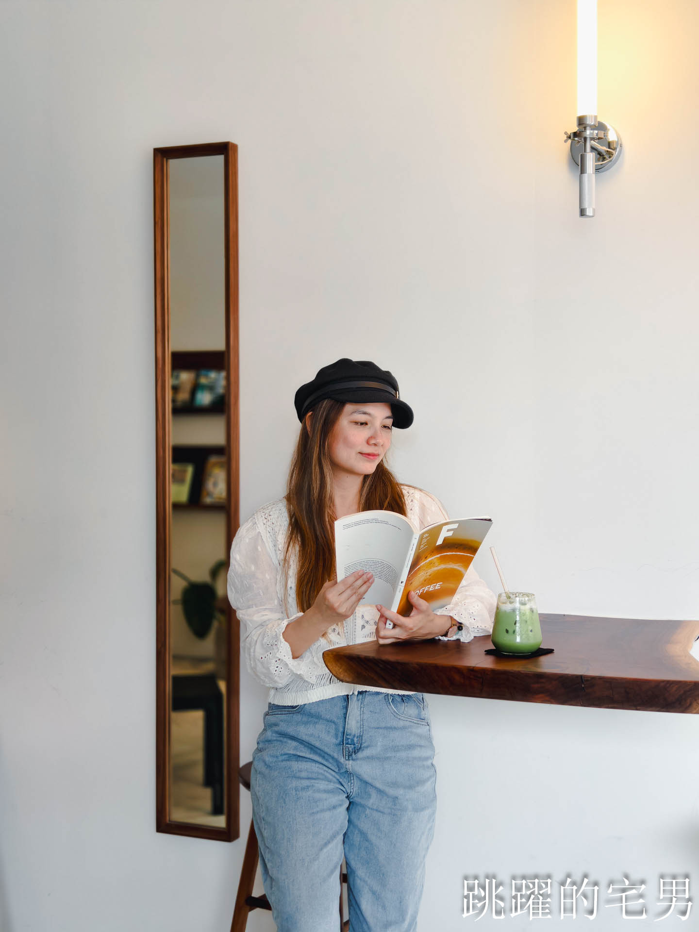 [花蓮咖啡廳]Radio car-真空管擴大機好音樂，抹茶拿鐵與檸檬派的花蓮深夜咖啡廳