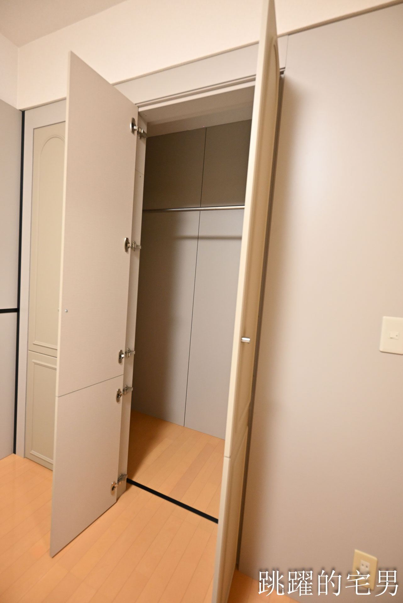 [2026熊本住宿推薦]domo+日光之森民宿-包棟日本合法民宿還提供免費機場接送，domo+ 日光の森熊本公寓式酒店有廚房，逛超市煮和牛超開心