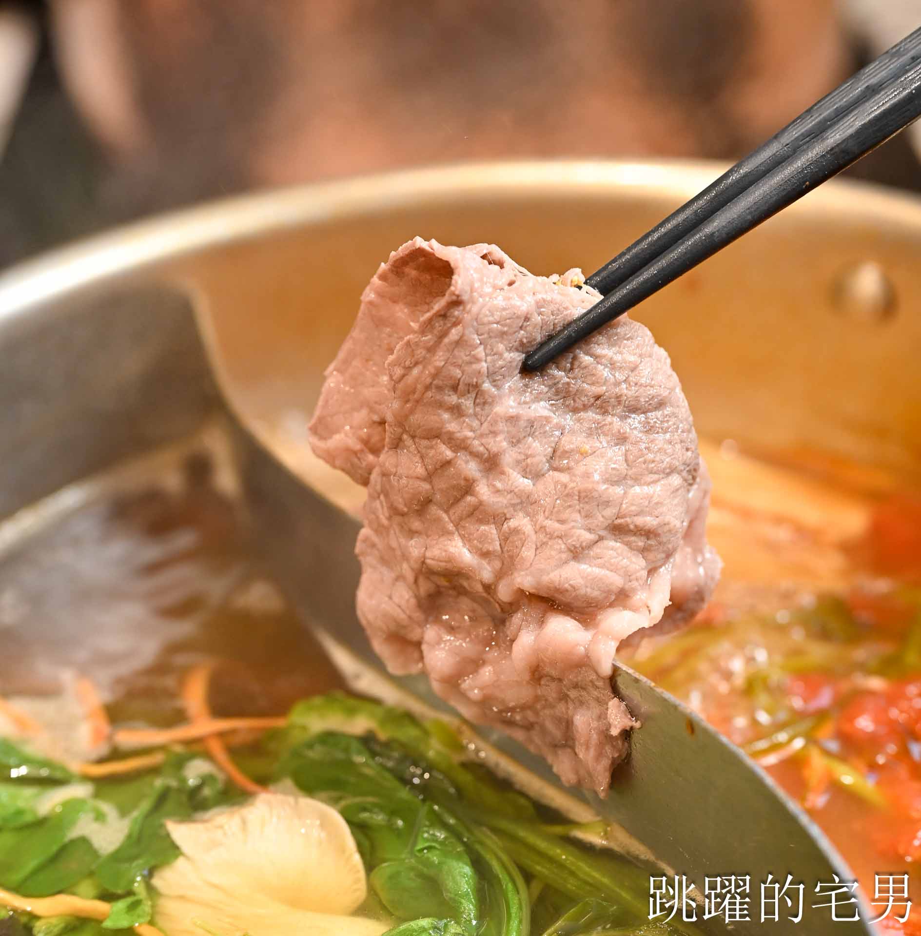 [花蓮火鍋推薦]極禾鍋物職人花蓮旗艦店: 龍蝦海鮮拼盤超霸氣！空間質感好，自助吧吃到飽，附設停車場超棒! 吉安美食