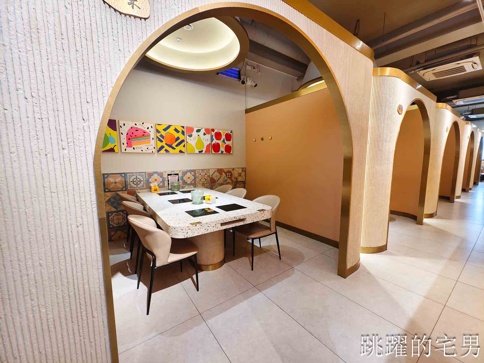 [花蓮火鍋推薦]極禾鍋物職人花蓮旗艦店: 龍蝦海鮮拼盤超霸氣！空間質感好，自助吧吃到飽，附設停車場超棒! 吉安美食