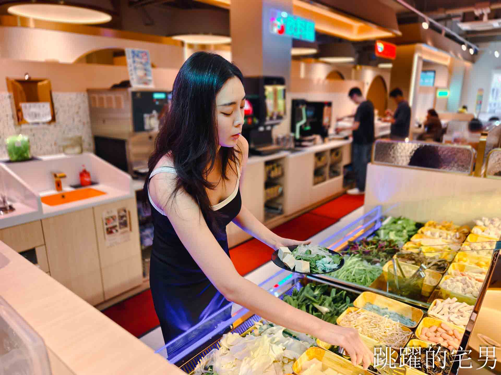 [花蓮火鍋推薦]極禾鍋物職人花蓮旗艦店: 龍蝦海鮮拼盤超霸氣！空間質感好，自助吧吃到飽，附設停車場超棒! 吉安美食