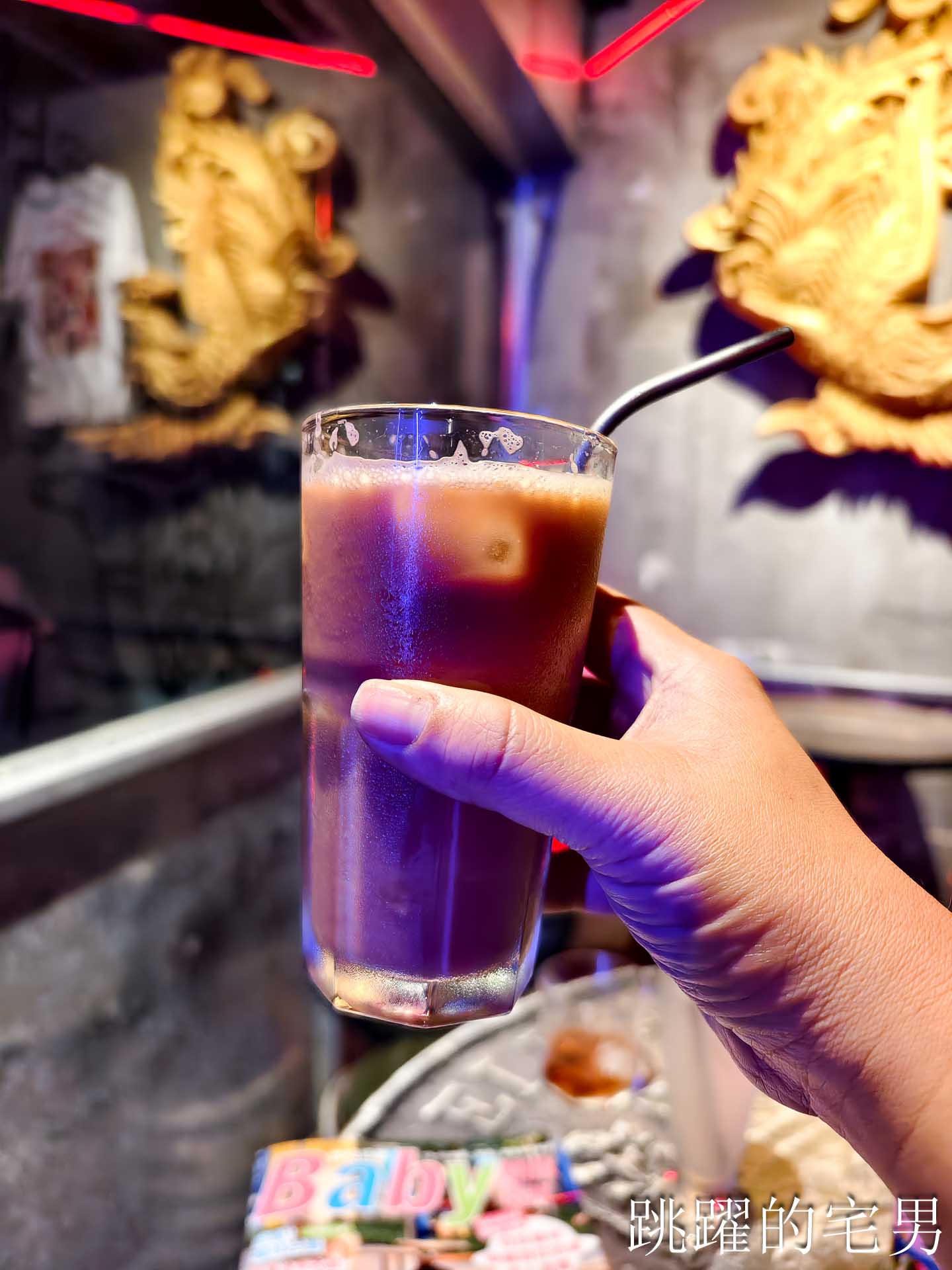 [台北萬華美食]獅鬥: 營業到凌晨5點香港街頭風西門町酒吧，魚肉燒賣完全打到我的味蕾! 雲吞鮮蝦也太大隻了吧，西門町美食