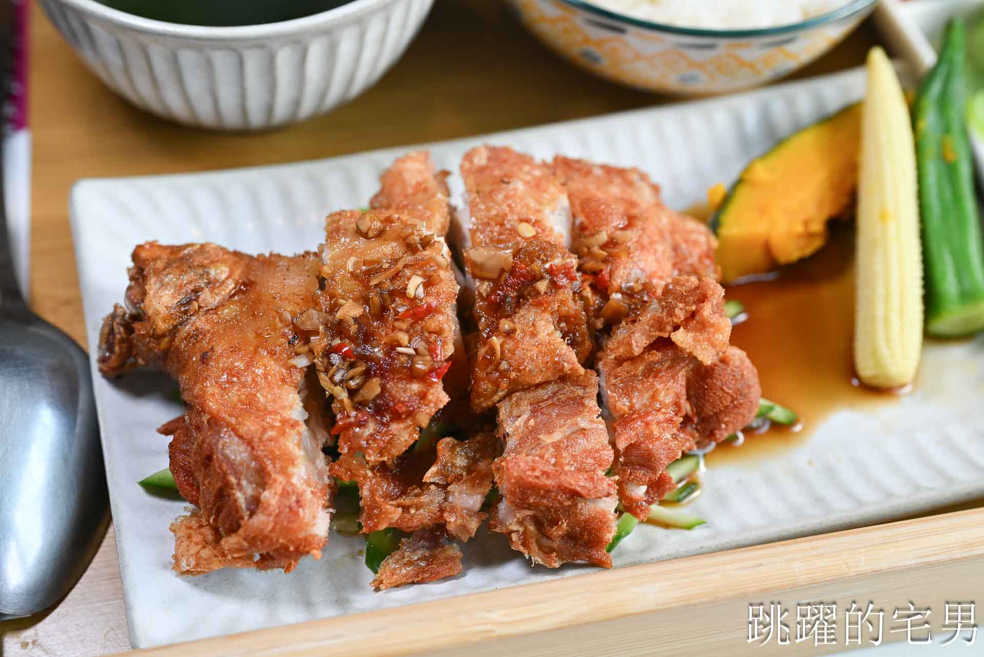 [花蓮簡餐]晨星會館-房角石創意料理: 沒招牌還要按門鈴？還以為是私人招待所，滿屋綠意大片落地窗，用行動支持弱勢單親媽媽，花蓮早午餐