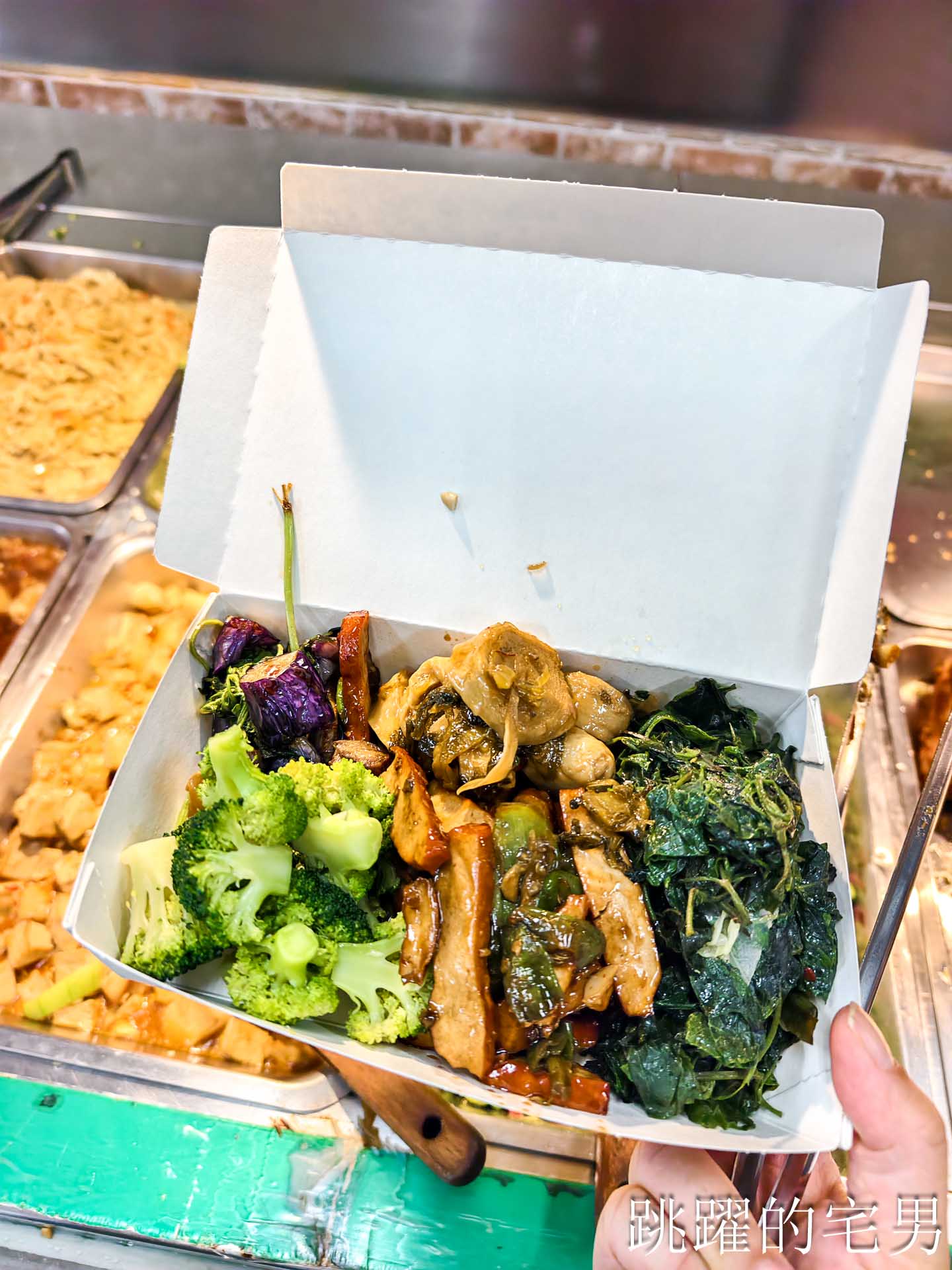 [花蓮美食]鼎鮮自助餐-最便宜花蓮便當，炸雞腿飯居然只要85元!